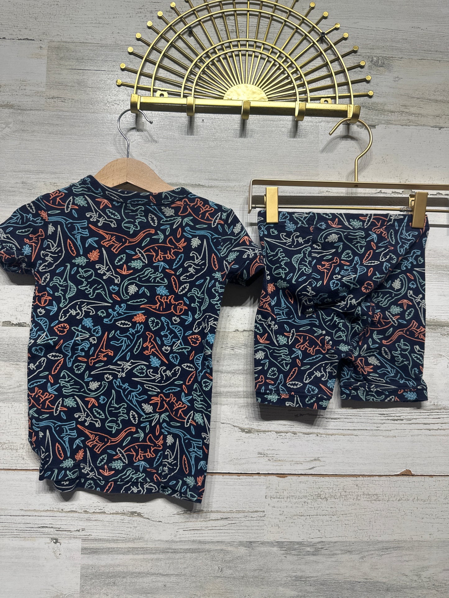 Boys Size 5 Gap Dino Pajamas - Two Piece Shorts Set - Very Good Used Condition
