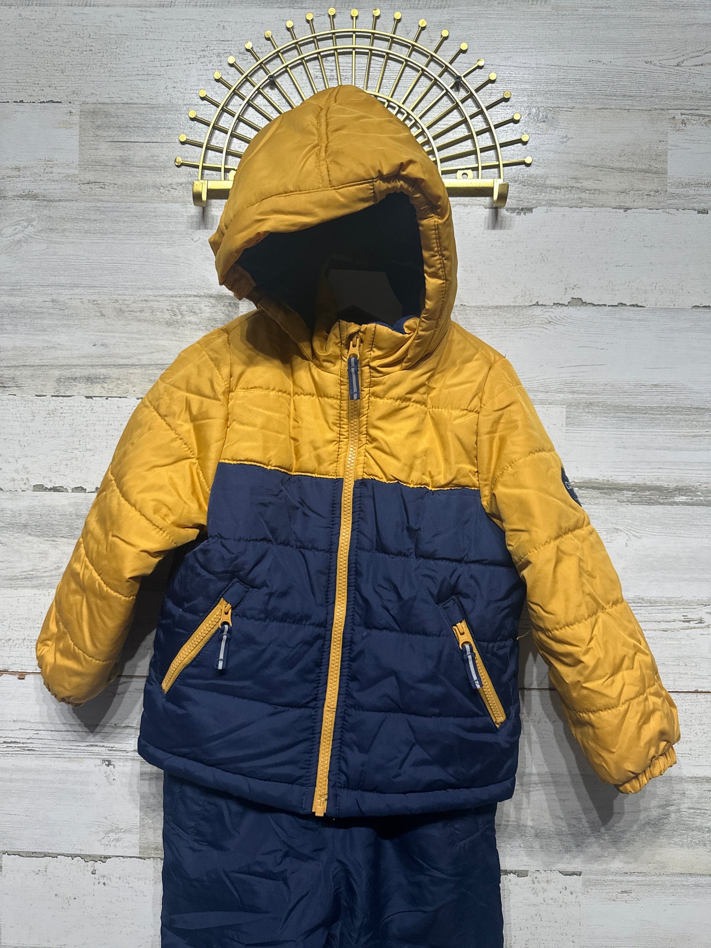 Boys Size 5 Osh Kosh Snowbib and Jacket Set - Good Used Condition