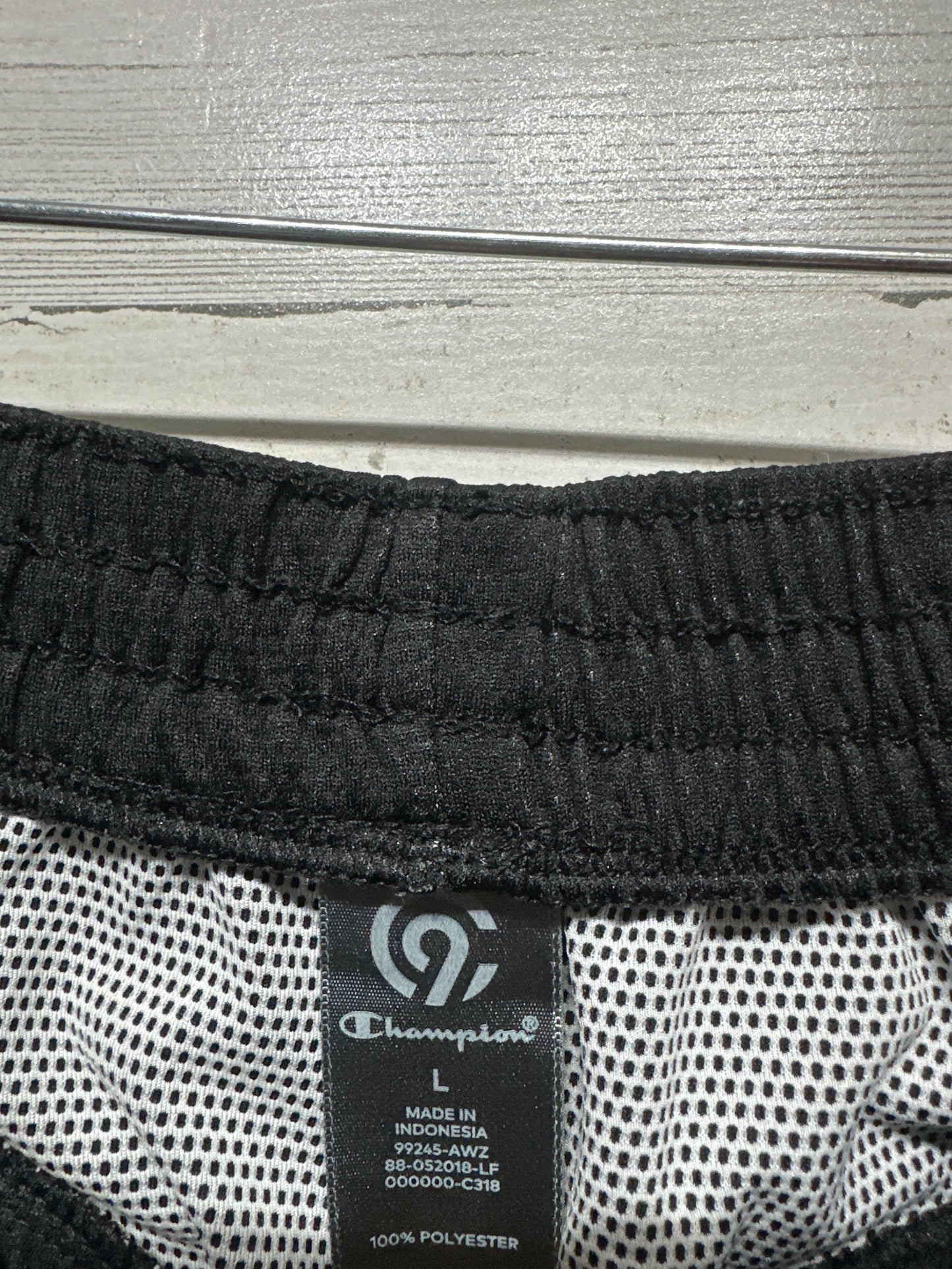 Women's Size Large Champion Black Athletic Shorts - Very Good Used Condition