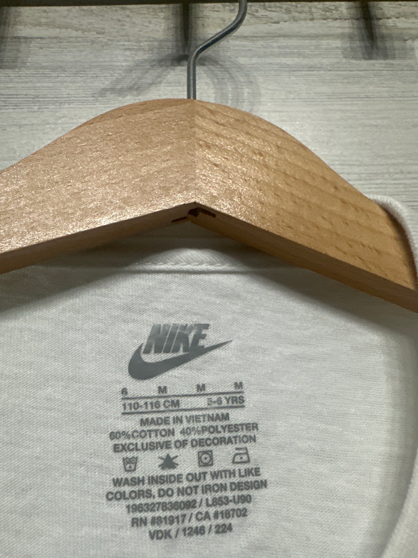 Size 6 (Fits 5-6) Nike - Just Do It Shirt - Very Good Used Condition