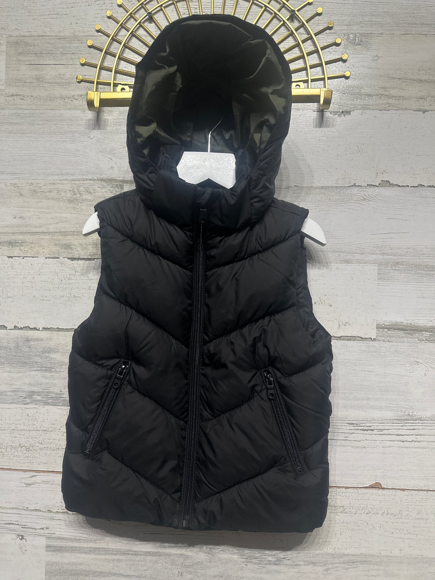 Boys Size 5 Zara Black Hooded Puffer Vest - Very Good Used Condition