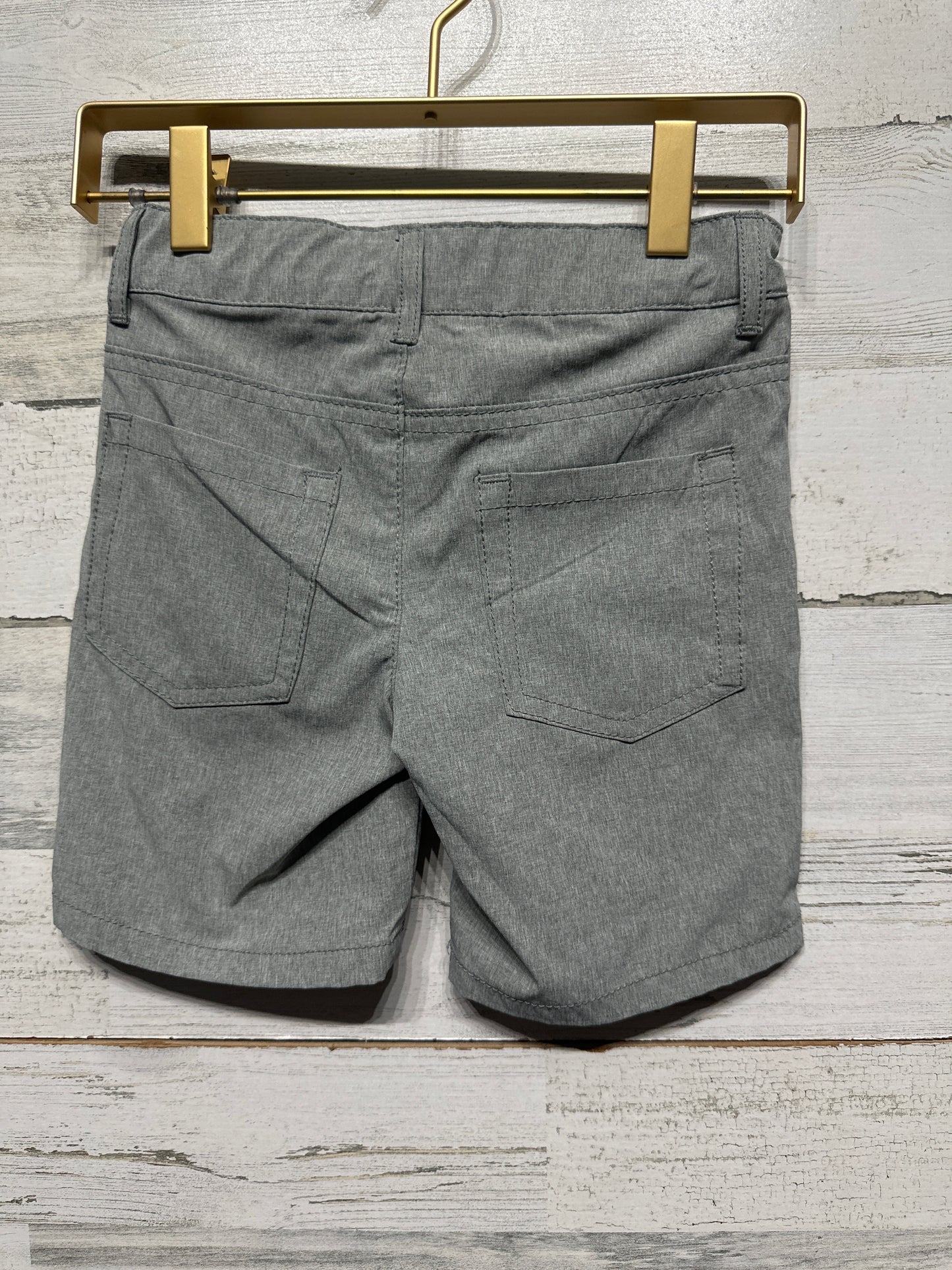 Boys Size 5 Cat and Jack Light Grey Adjustable Waist Quick Dry Shorts - Very Good Used Condition