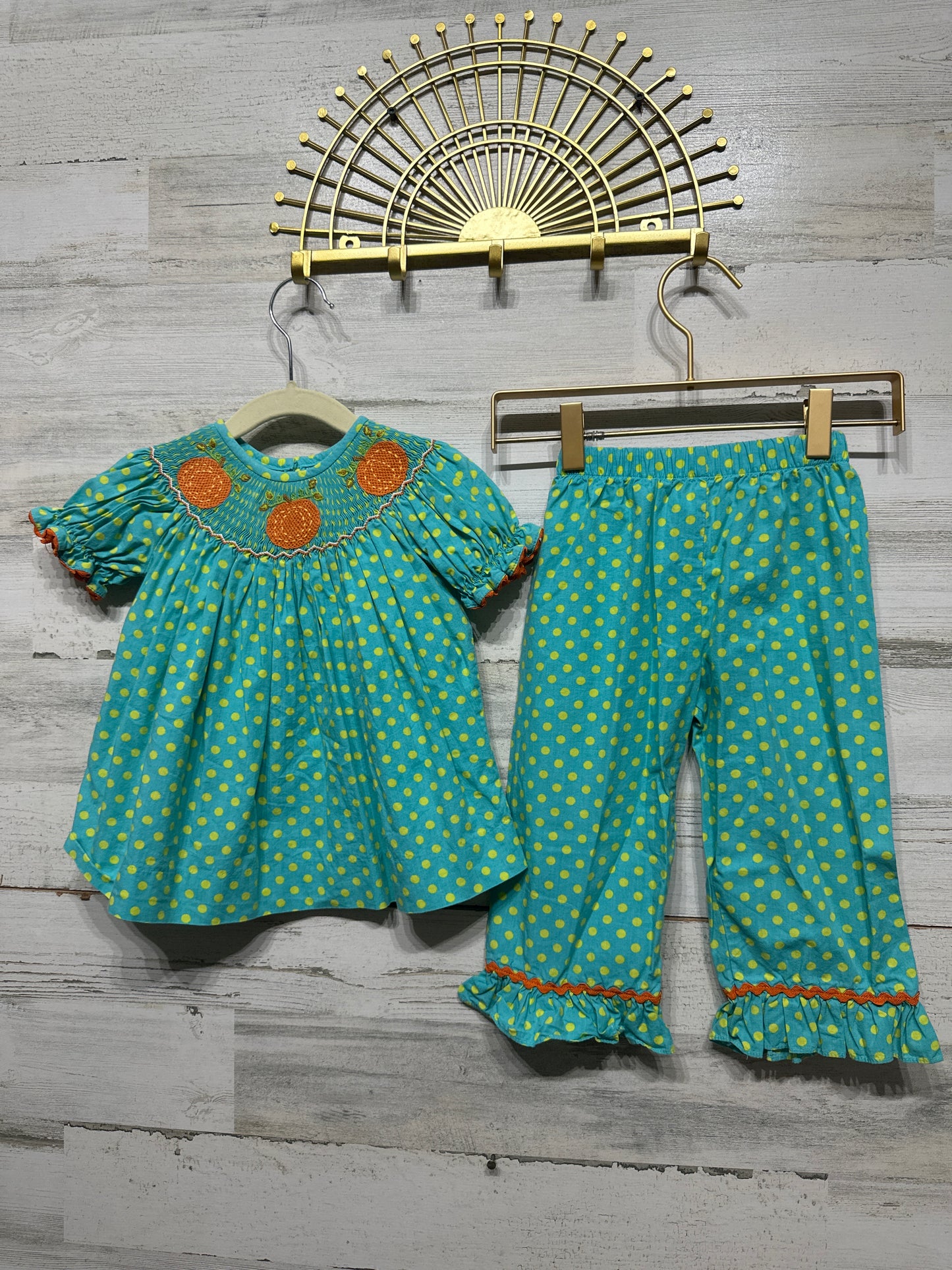 Girls Size 12m Smocked Auctions Pumpkin Outfit Set - Very Good Used Condition