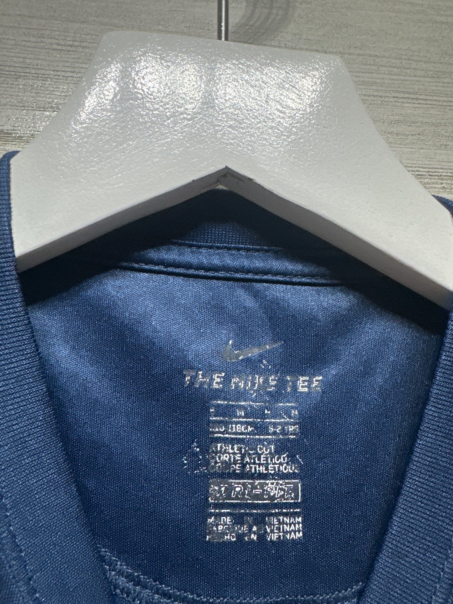 Boys Size 6 Nike Dri-Fit Navy Shirt - Play Condition*