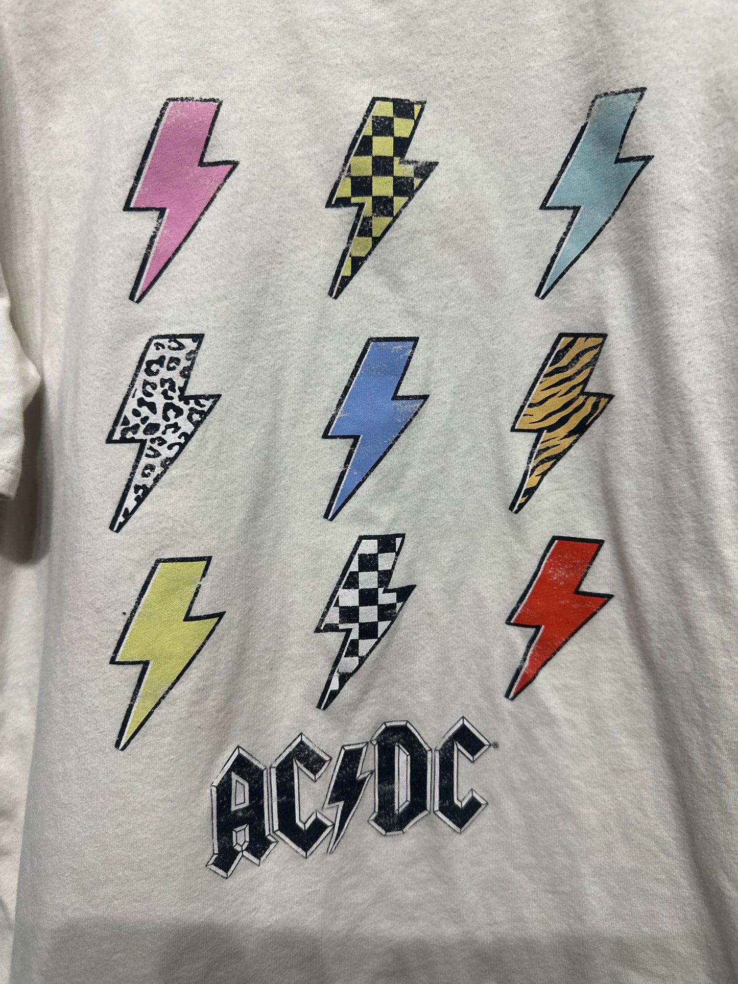 Girls Size 7-8 Medium AC/DC Shirt - Play Condition*
