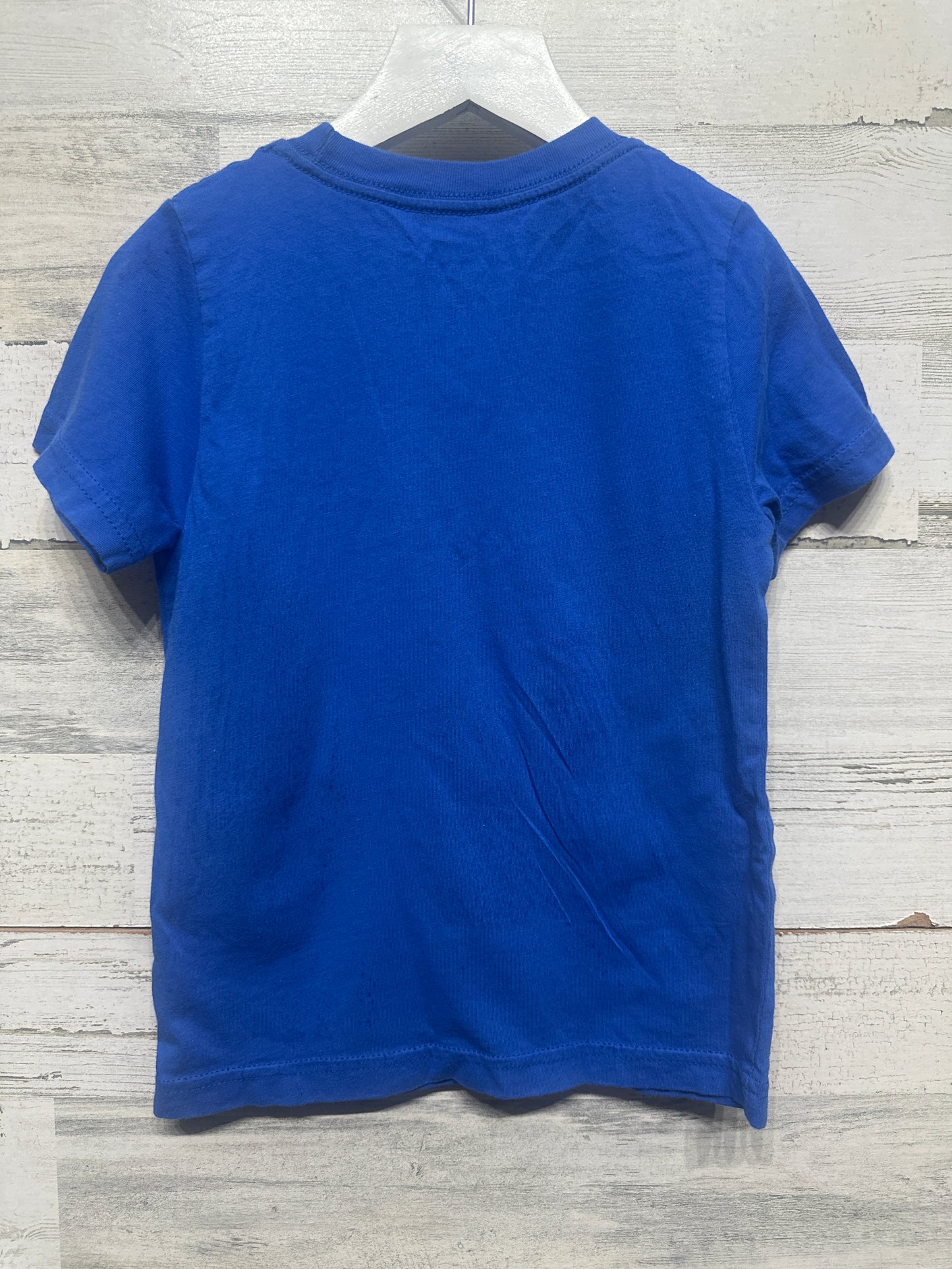 Size 5 (Small) Quicksilver T-Shirt - Very Good Used Condition