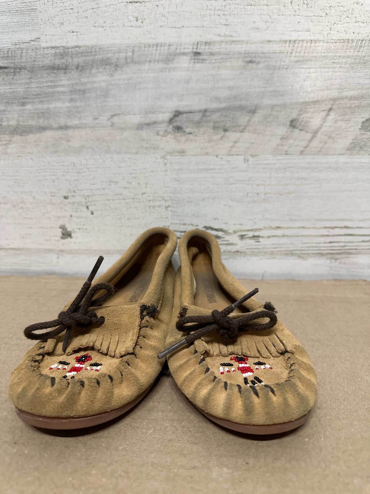 Size 2 (Youth)Minnetonka Beaded Thunderbird Moccasins - Good Used Condition*