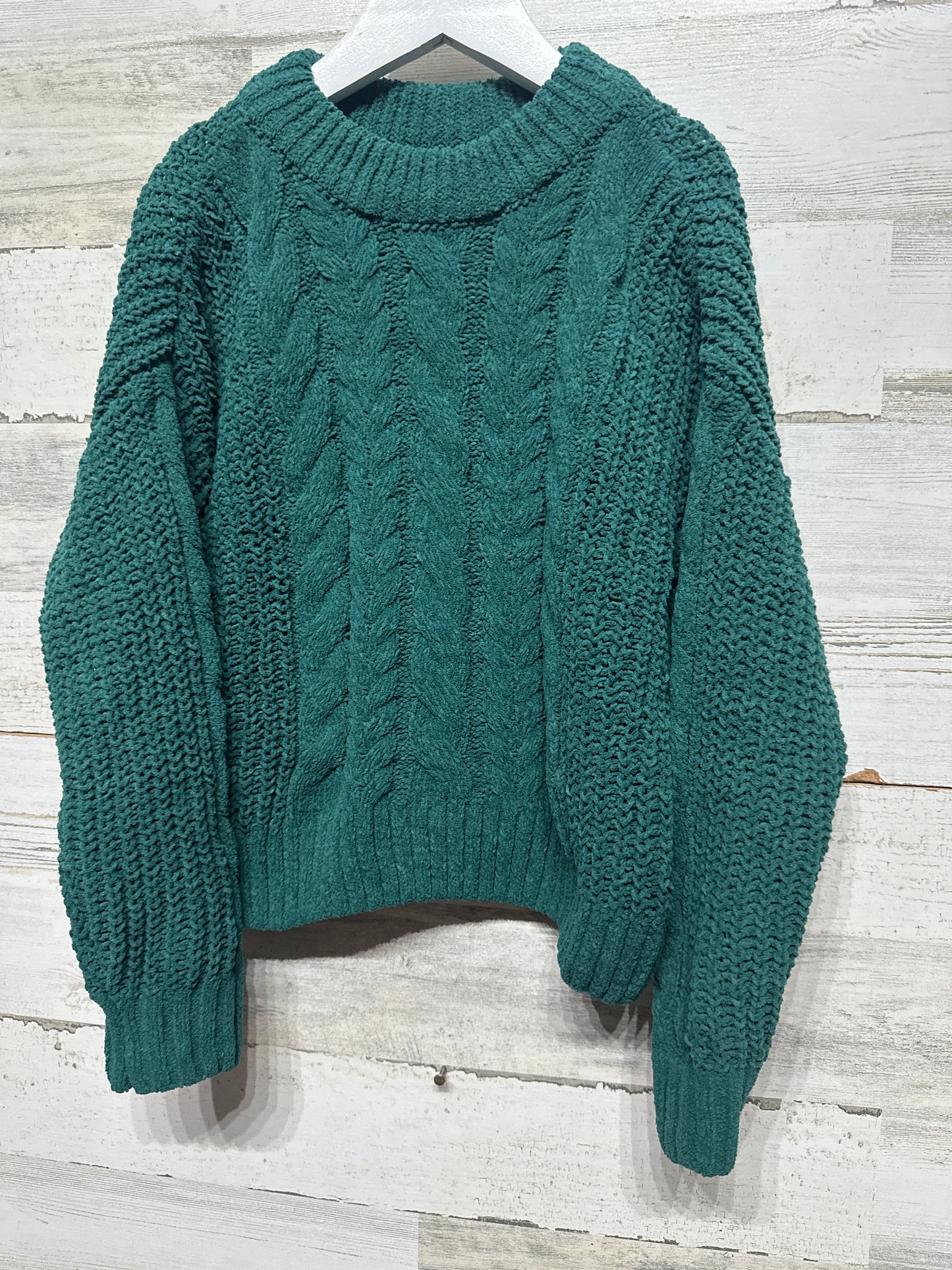 Girls Size 7-8 Medium Green Sweater - Good Used Condition