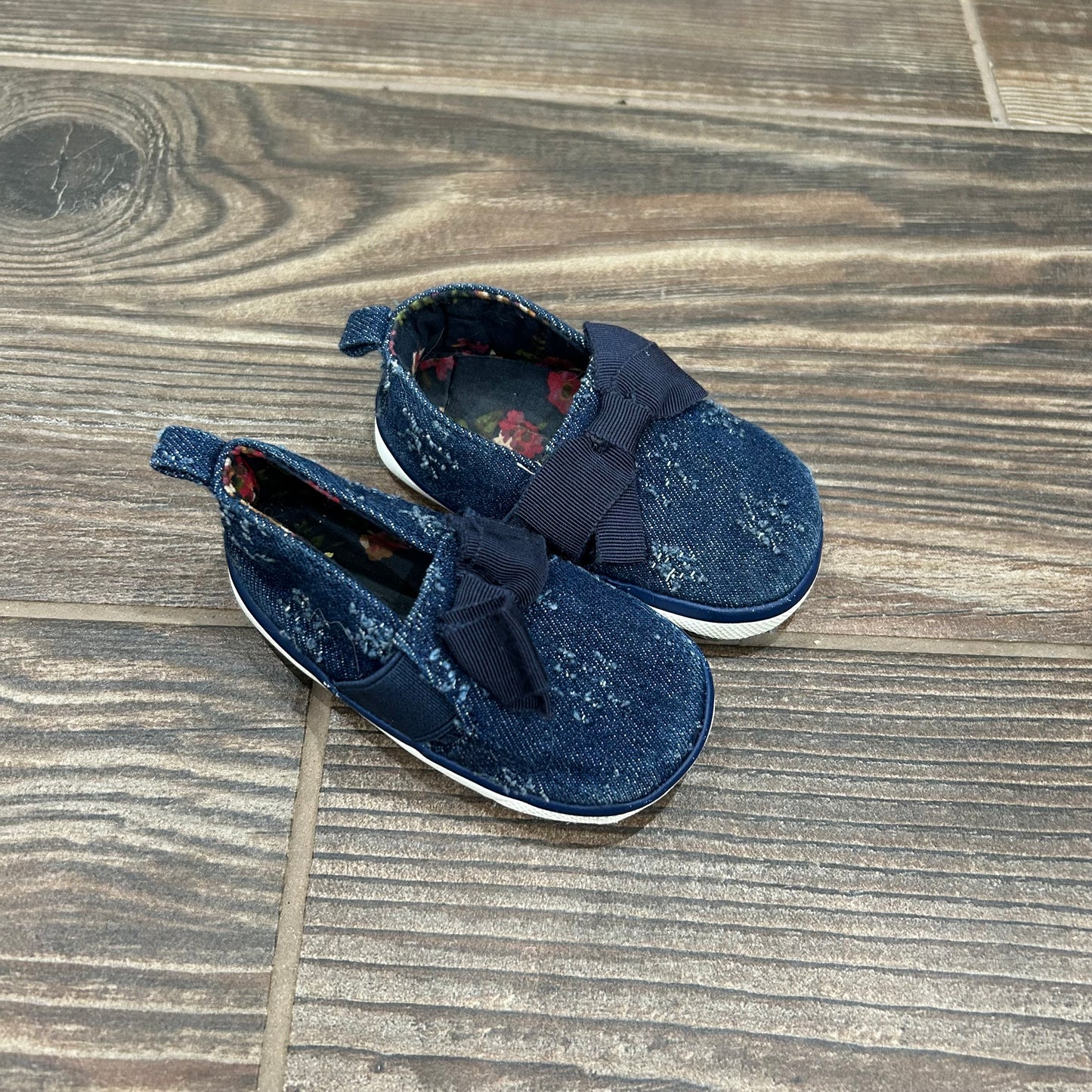 Size 3 (Infant) Distressed Star Denim Slip On Shoes - Good Used Condition