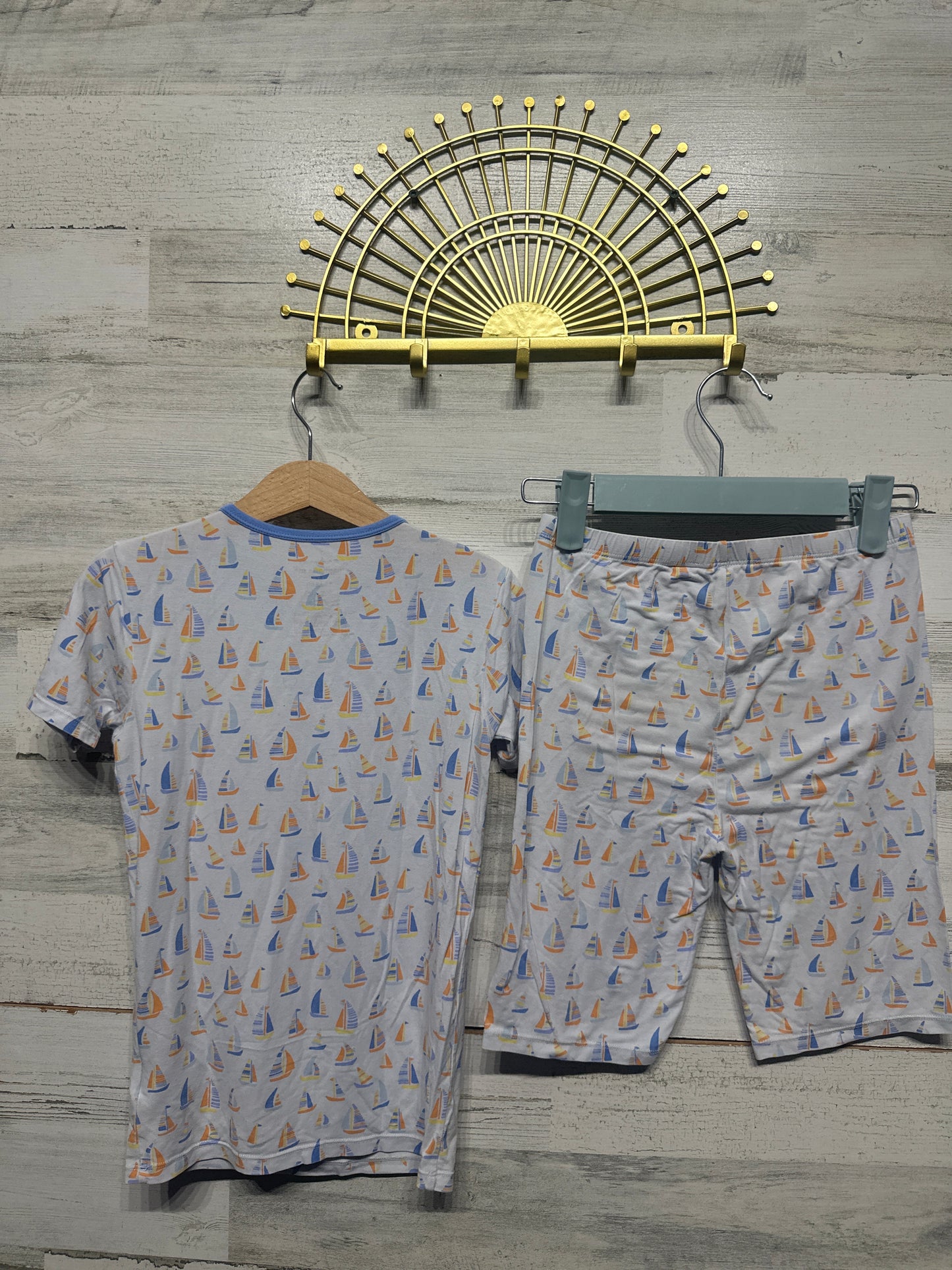 Magnetic Me Boys Size 8 Modal Sailboat Shorts Pajama Set VGUC
