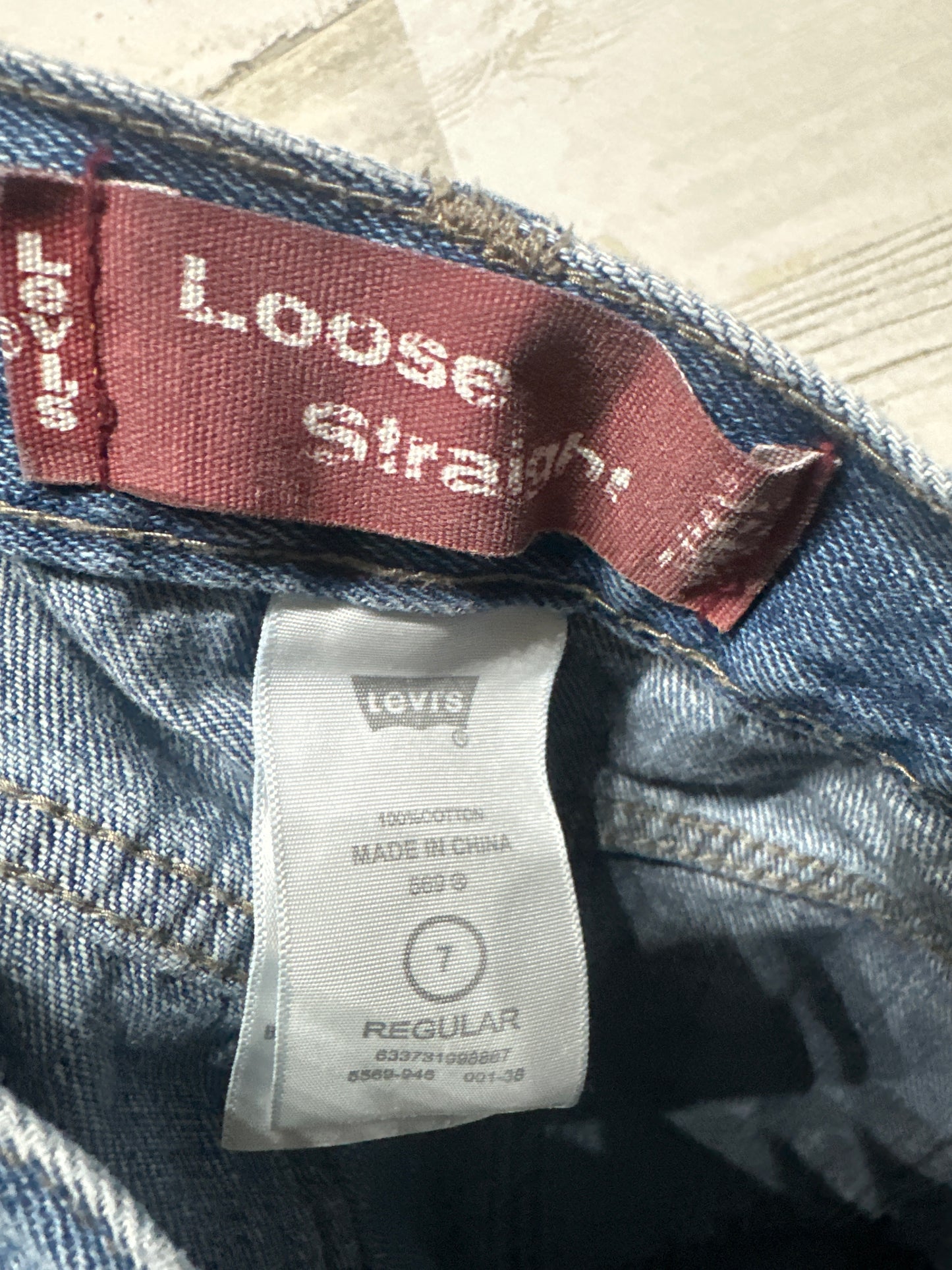 Boys Size 7 Regular Levi’s 569 Loose Straight Adjustable Waist Jeans - Good Used Condition
