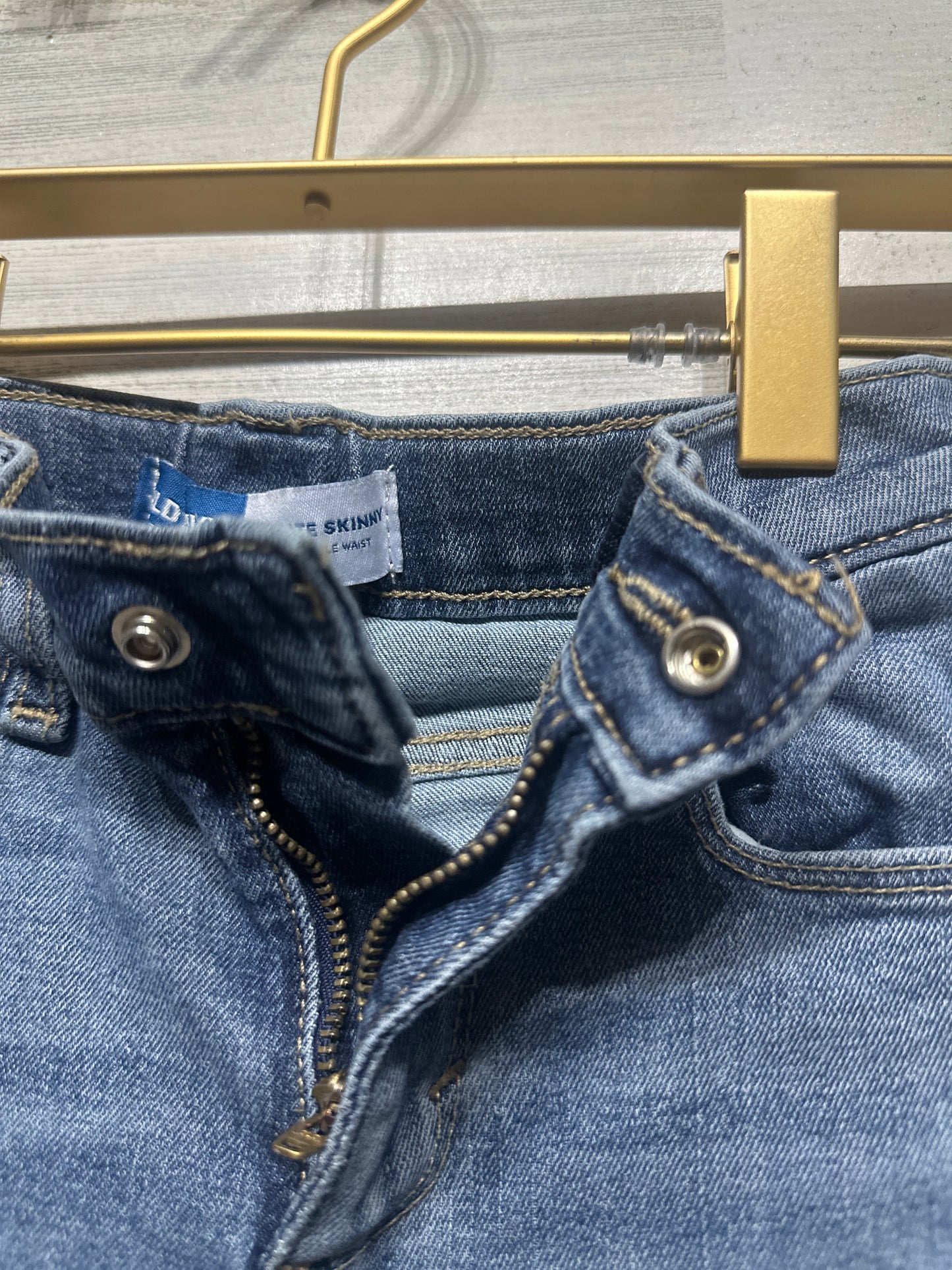 Boys Preowned Size 5t Karate Skinny Old Navy Distressed Jeans - Good Used Condition