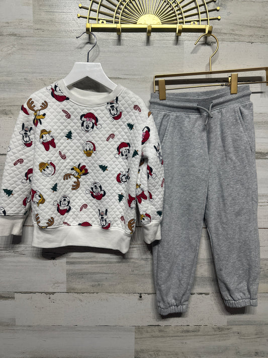 Size 4 Holiday Outfit Set - Play Condition*