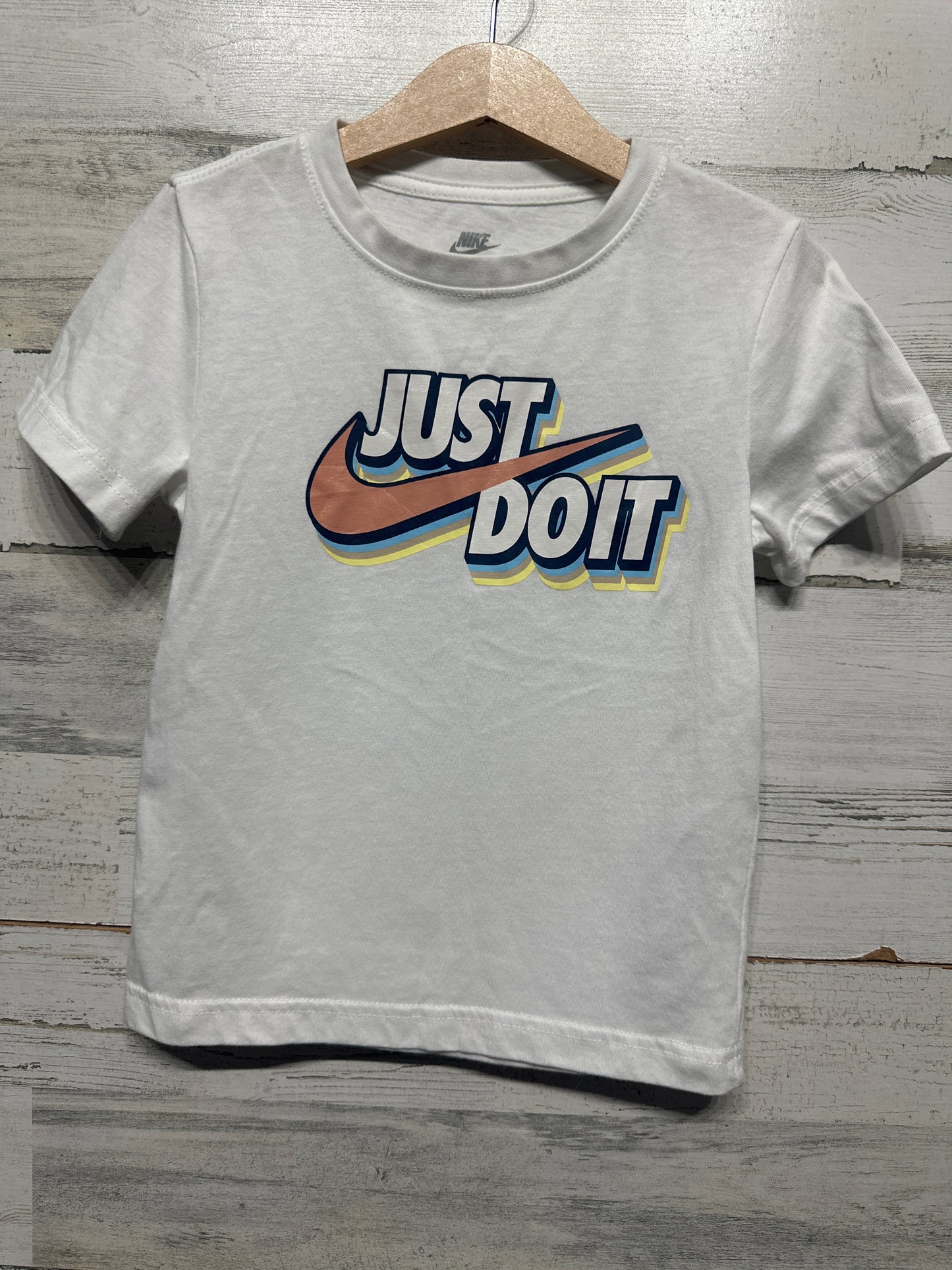 Size 6 (Fits 5-6) Nike - Just Do It Shirt - Very Good Used Condition
