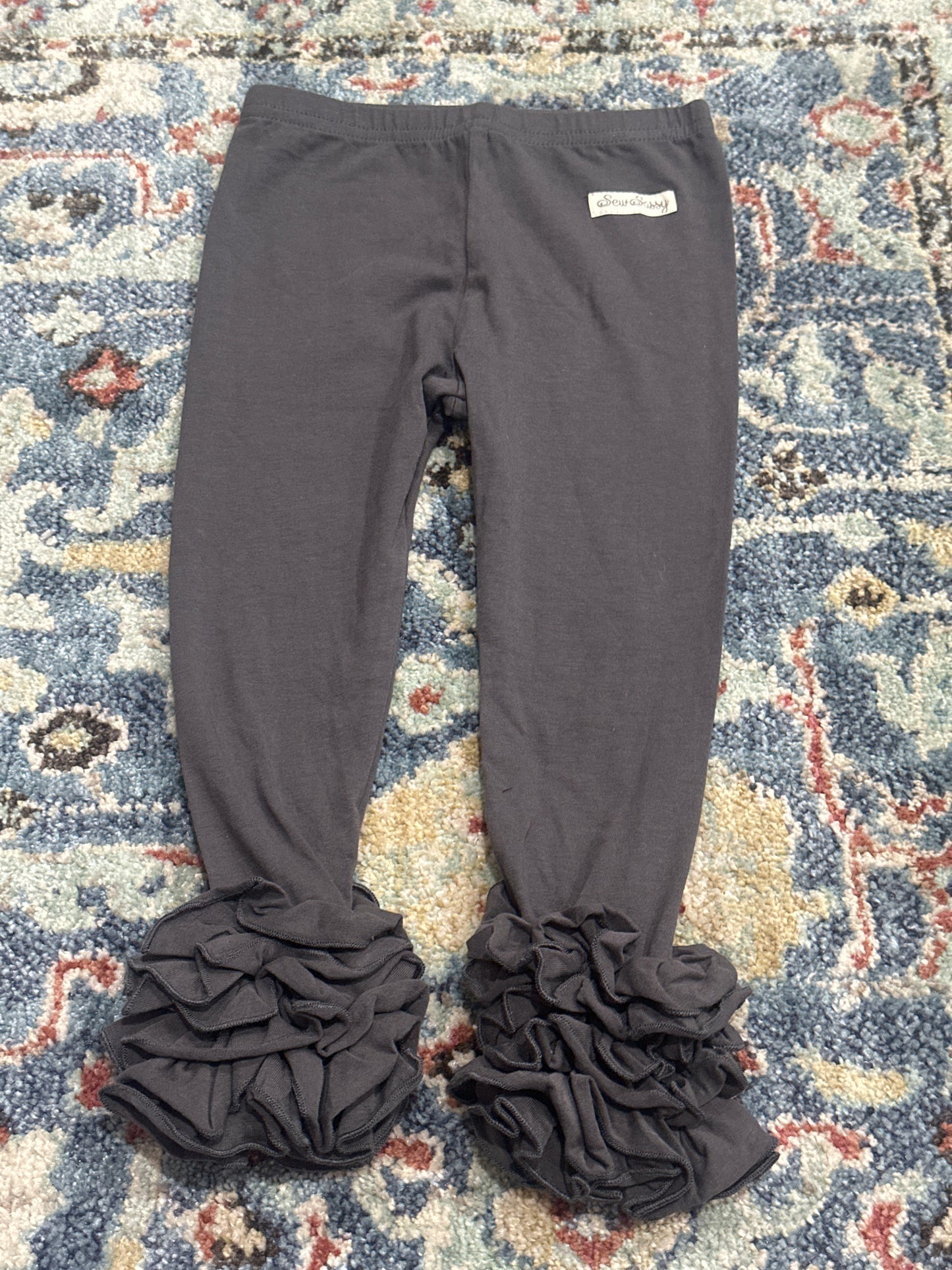 Busy Bees Smocked Top and Sew Sassy Ruffle Leggings Girls Size 2 VGUC