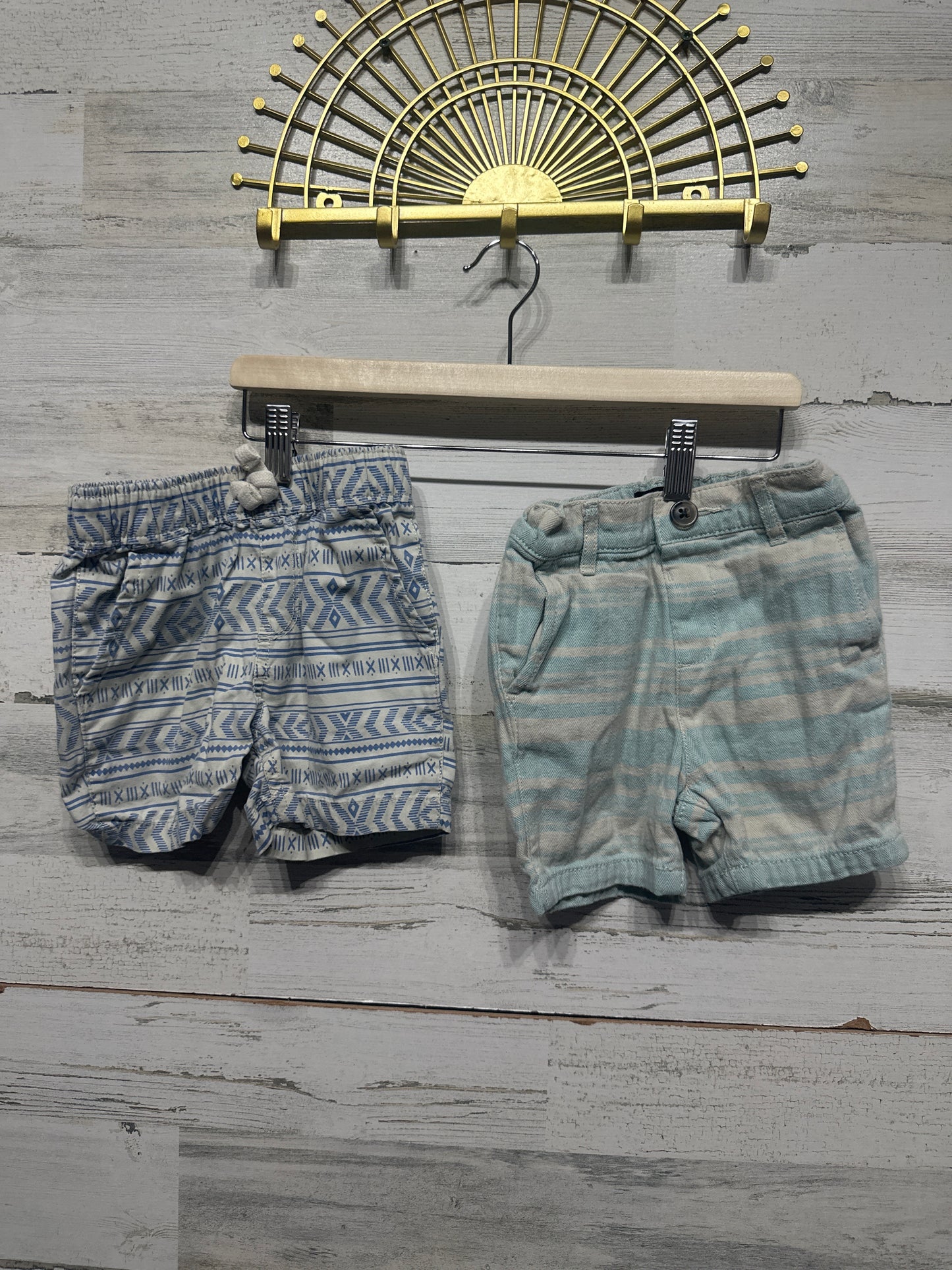Boys Size 18-24m Childrens Place Shorts - Good Used Condition