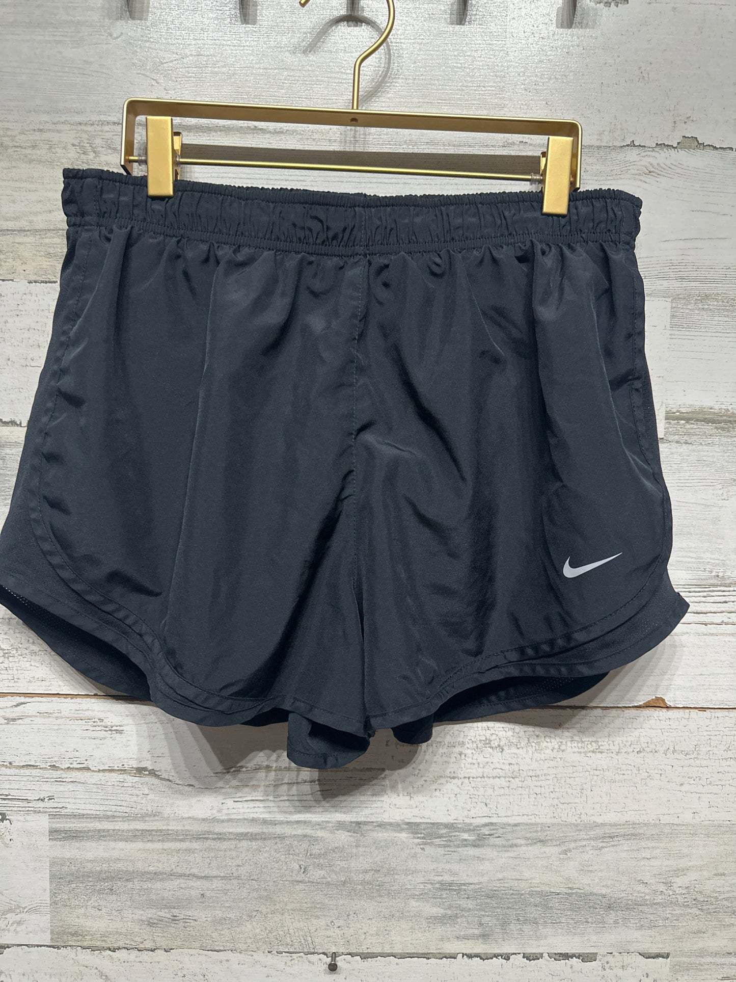 Women’s Size XL Nike Drifit Black Lined Athletic Shorts - Very Good Used Condition