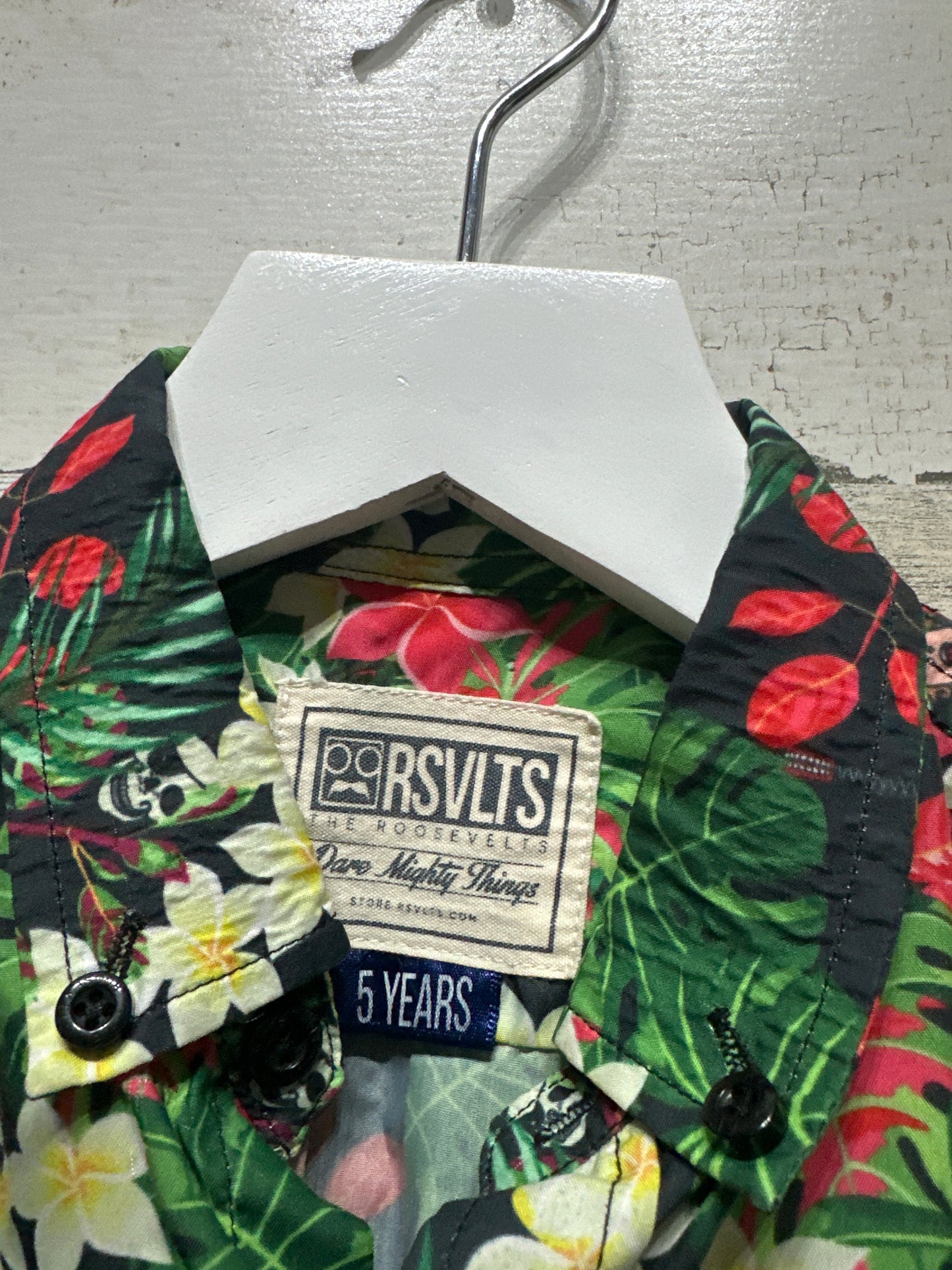 Boys Size 5 RSVLTS The Goonies Hawaiian Button Up Shirt - Very Good Used Condition