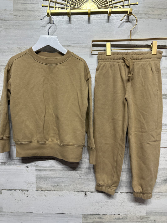 Size 4/5 XS Athletic Works Sweatshirt and Pants Set - Play Condition