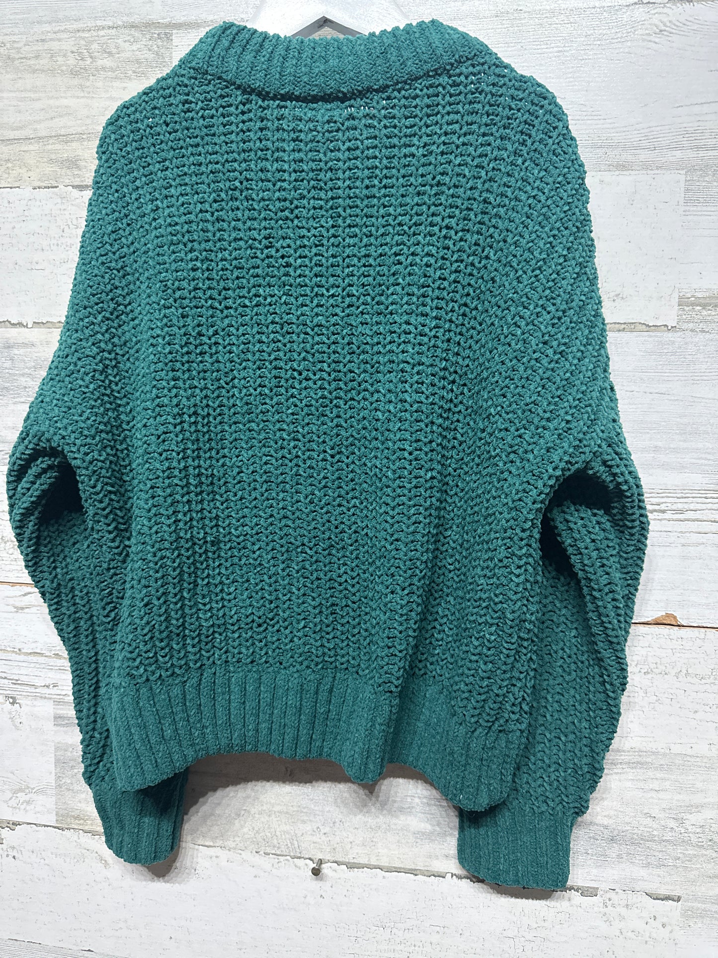 Girls Size 7-8 Medium Green Sweater - Good Used Condition