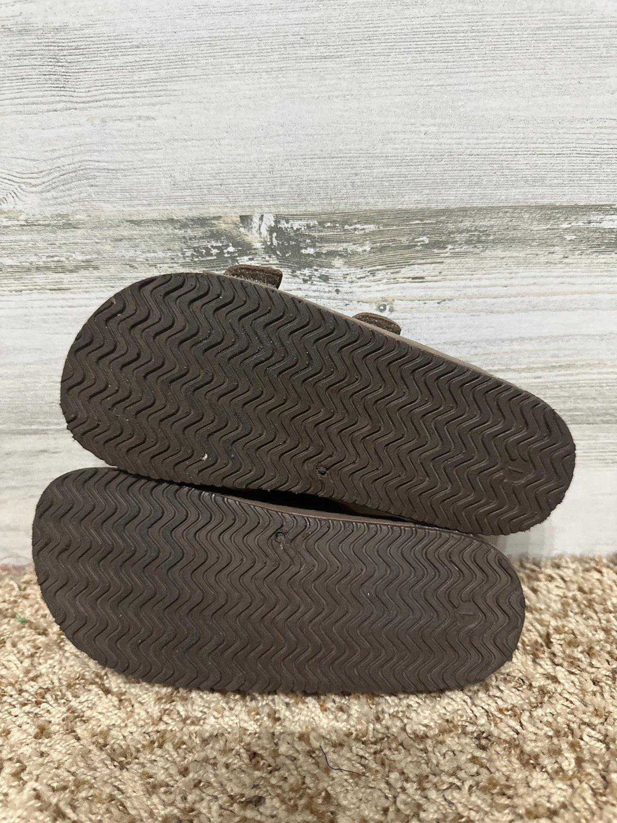 Brown Double Buckle Sandals Kids Youth 1 Brown Slides EUC4