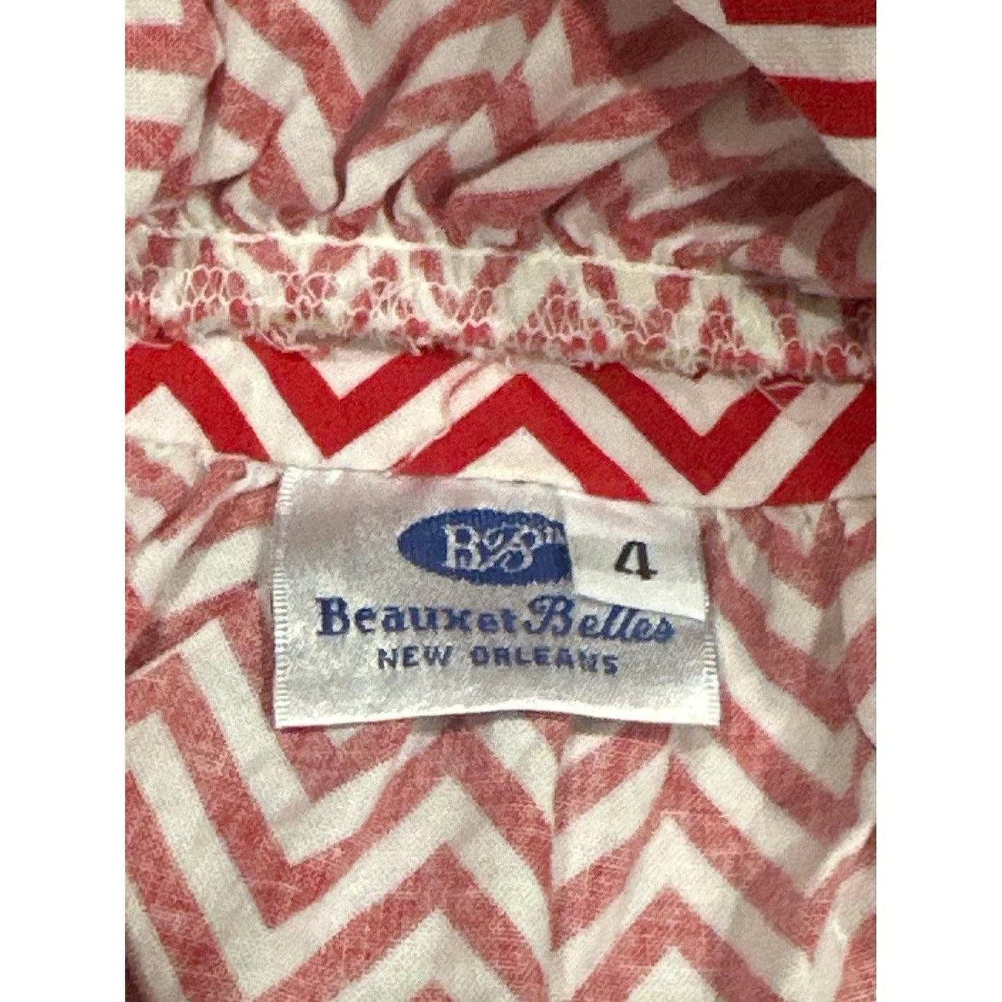 Beaux et Belles Smocked Top Girls Size 4 Red White Chevron Christmas EUC2
