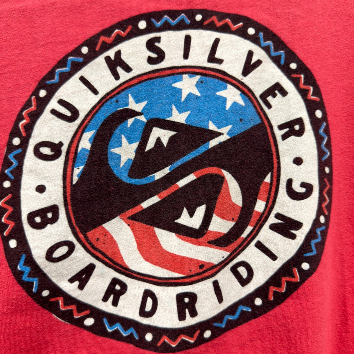 Quiksilver T-Shirt Boys L Red Graphic Boardriding Surf Casual4