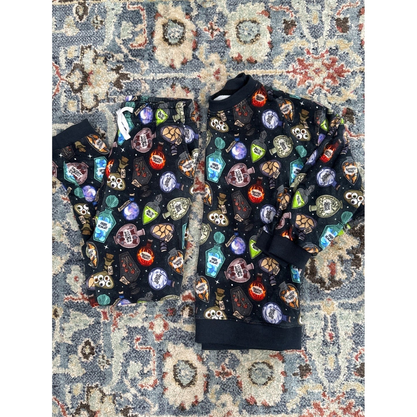 Little Bird Bamboo Pajama Set Kids 9/10 Black Potion Bottle Print EUC5