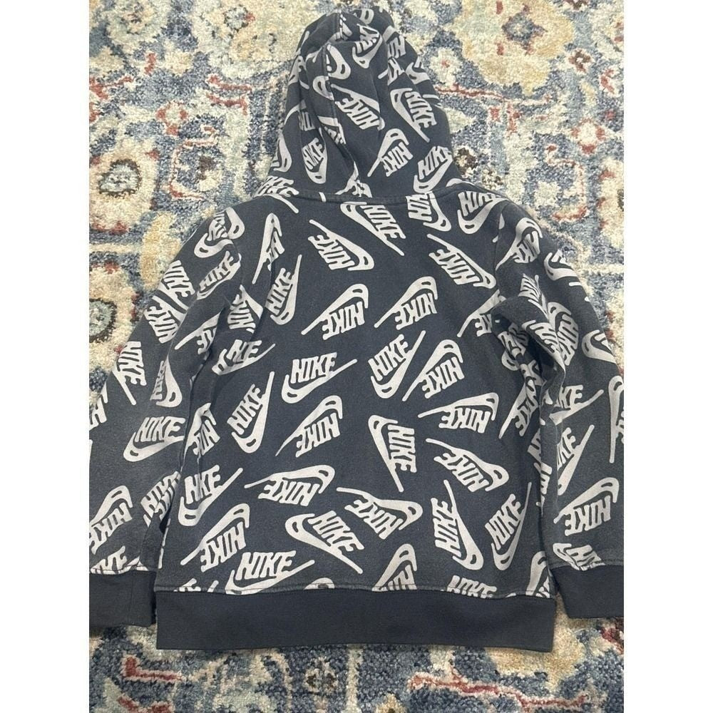 Nike Hoodie Kids Size 6 Black Grey All Over Print Logo Pullover GUC3