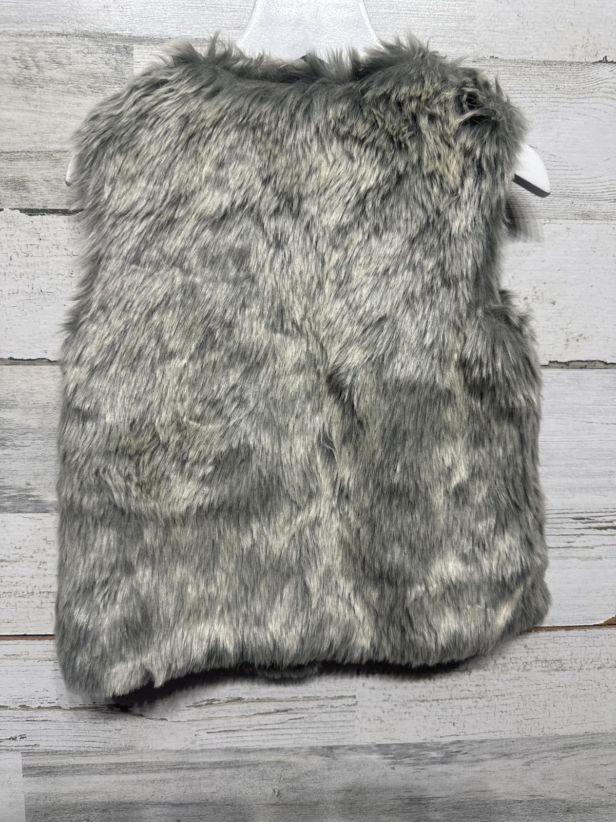 Genuine Kids OshKosh Faux Fur Vest Girls 4T-5T Grey Soft Plush Layer EUC3