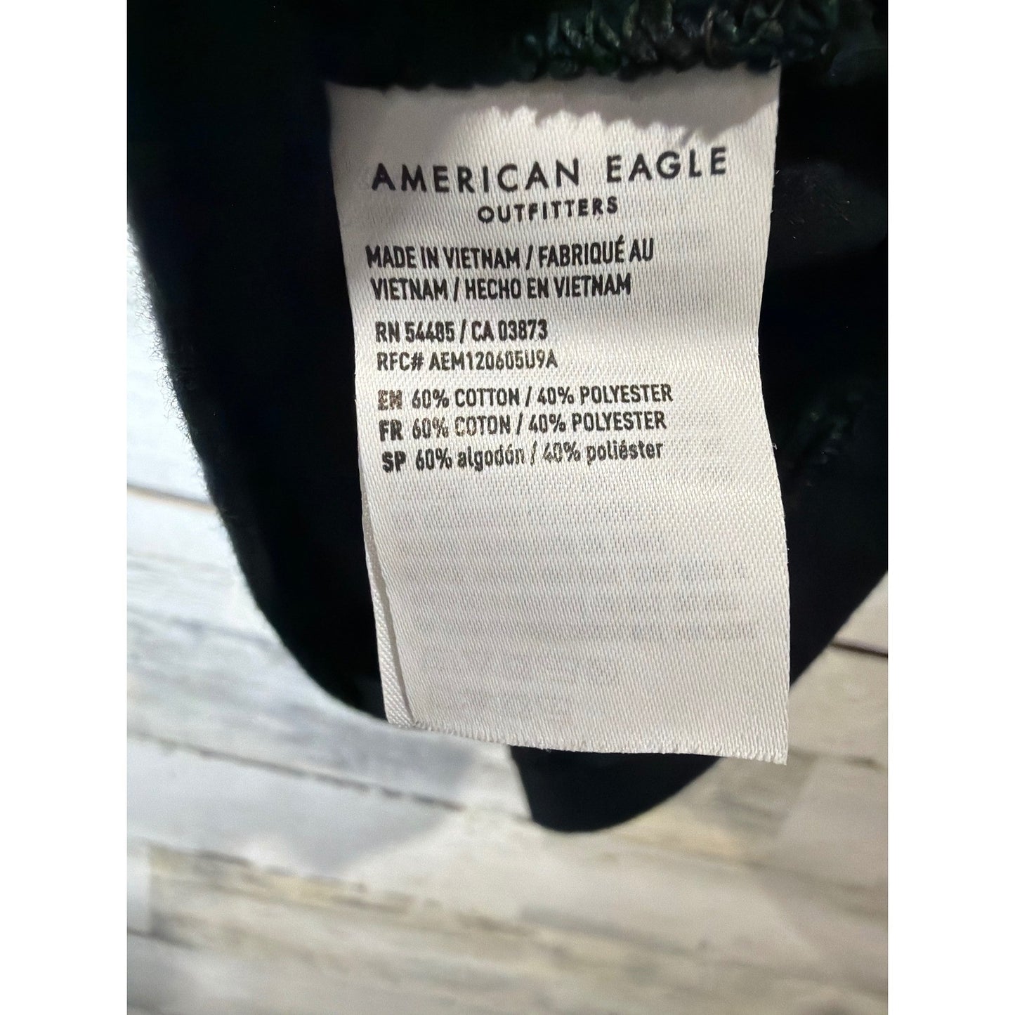 American Eagle T-Shirt Men Medium Black Graphic Logo Super Soft EUC3