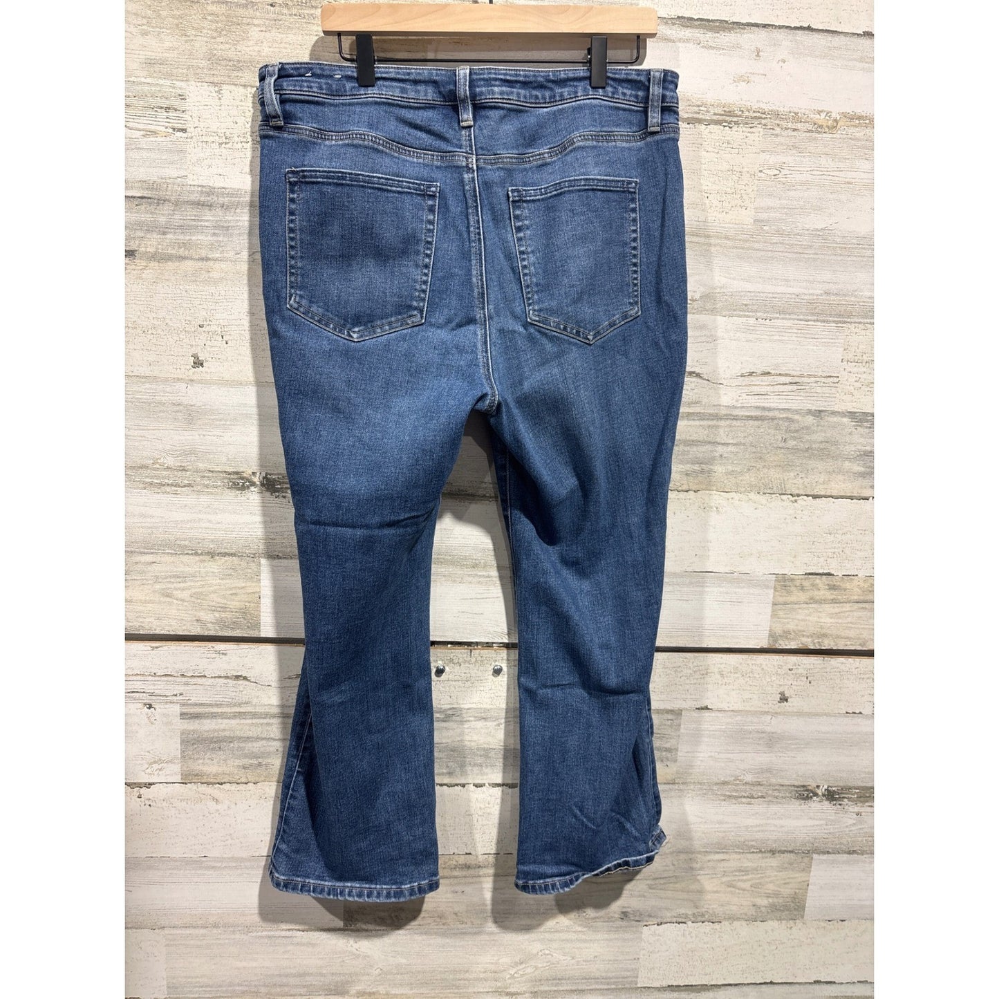 Tommy Bahama Jeans Women 16 Blue Mid Rise Crop Mini Boot Coastal EUC2