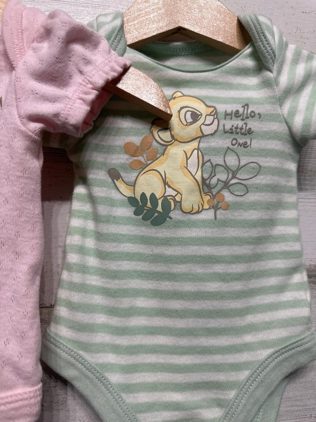 Disney Bodysuit Bundle Baby Newborn Pink Green Simba Minnie Mouse Graphic EUC2