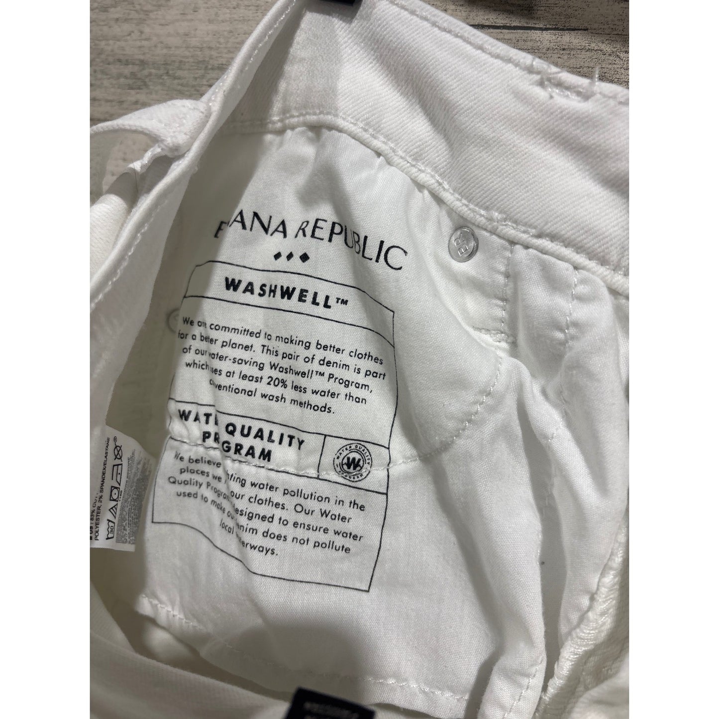 Banana Republic Jeans Women 30/10 White Cropped Bootcut Coastal EUC4
