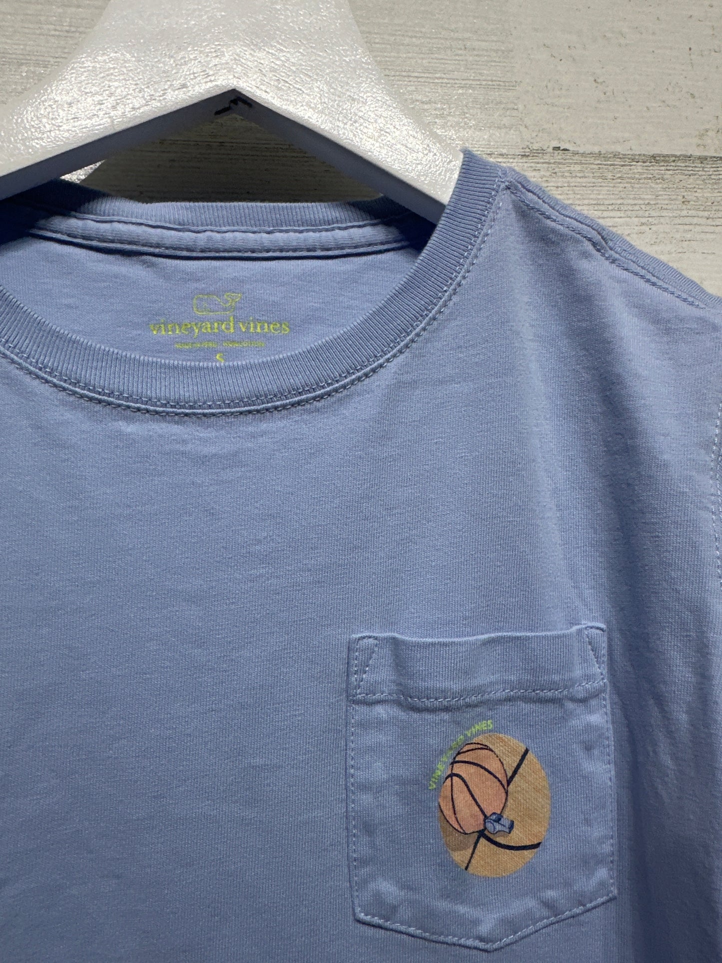 Size 7-8 Small Vineyard Vines Basketball T-Shirt - Very Good Used Condition
