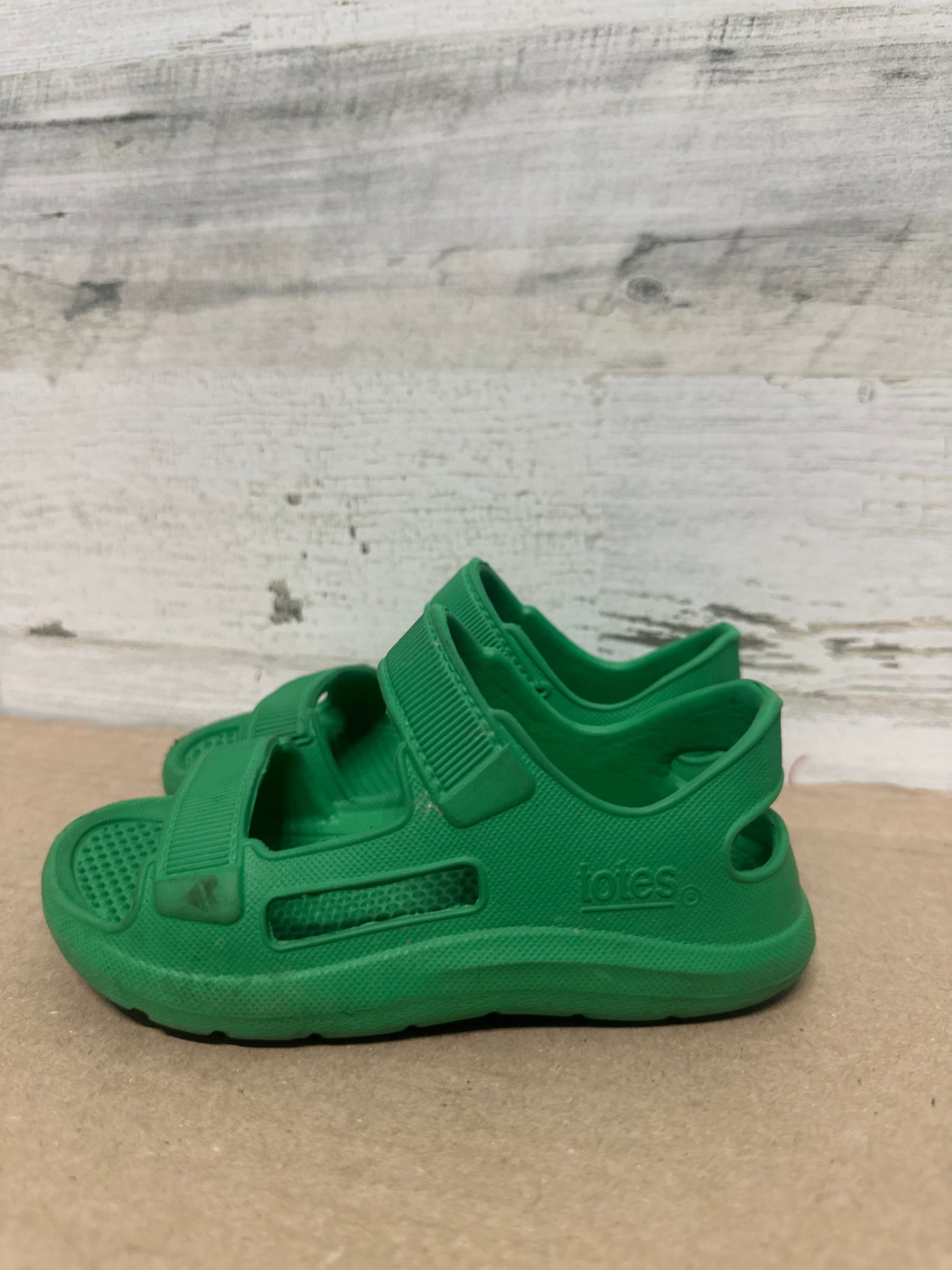 Size 9/10 (Toddler) Totes Green Sandals - Good Used Condition*