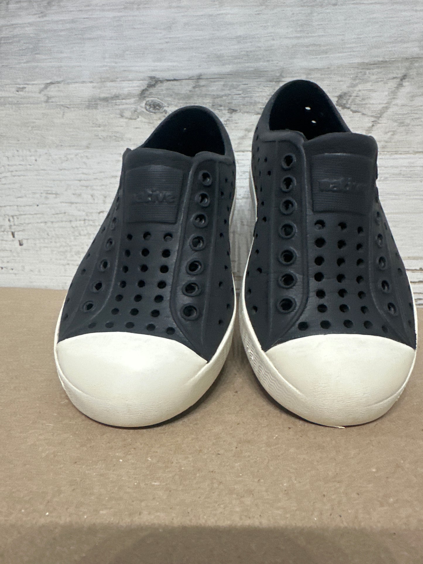 Size c9 (Toddler) Black Natives - Play Condition*