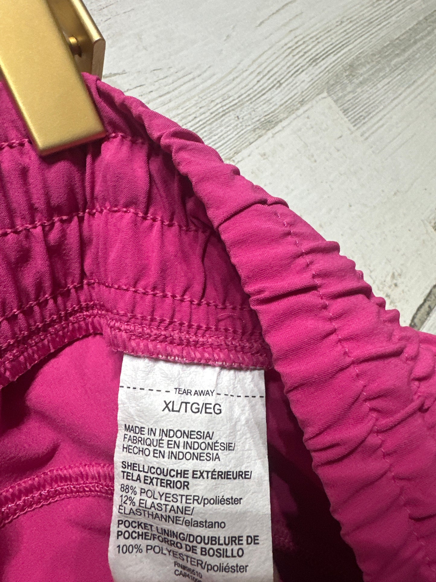 Women’s Size XL Under Armour Pink Athletic Shorts - Very Good Used Condition