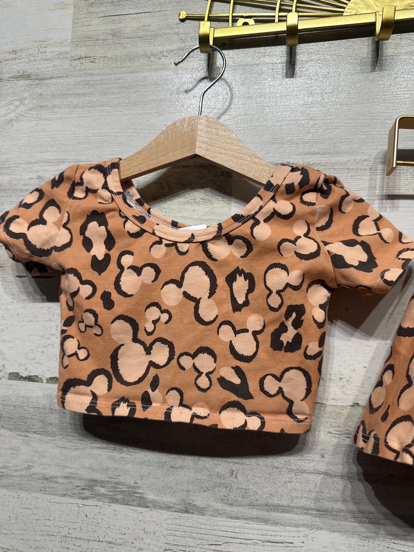 Size 5/6 Wild Rich Kids Leopard Mickey Crop Top/Skirt Set - Good Used Condition