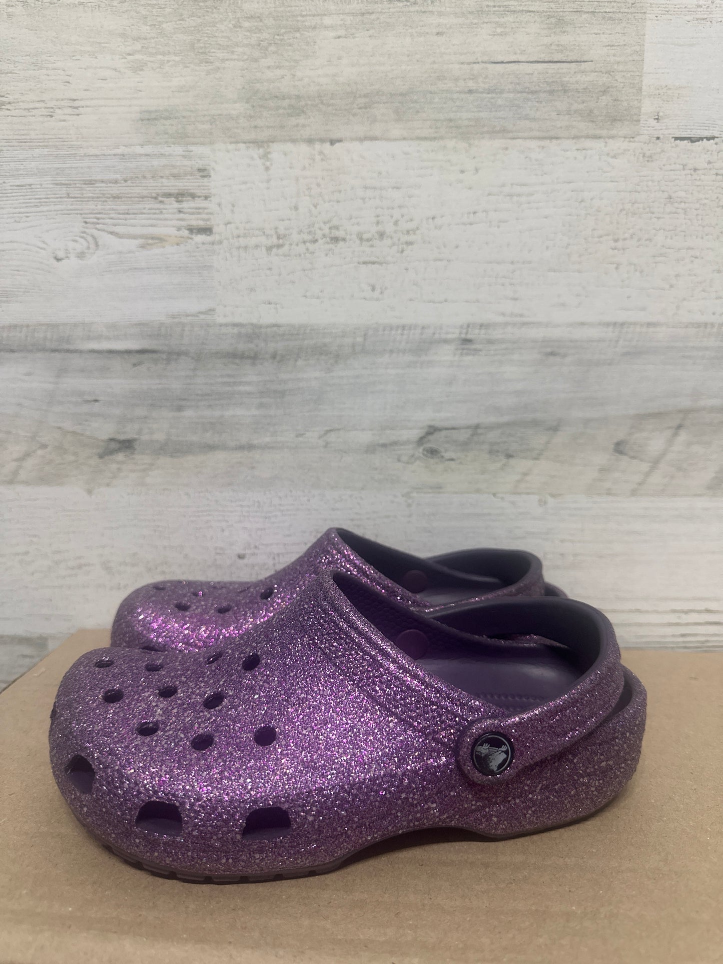 Girls Size J5 (Youth 5) Crocs Glitter Purple Clogs - Very Good Used Condition
