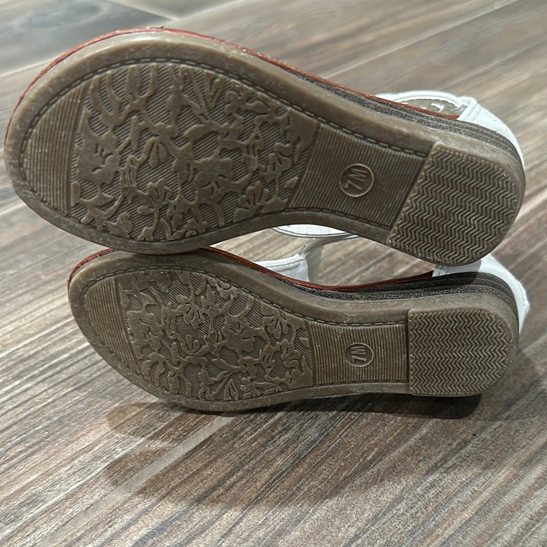 Girls Size 7 (toddler) Sugarfoot Sandals - Very Good Used Condition