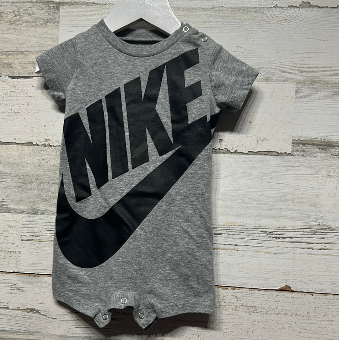 Boys Size 6m Nike Grey Romper - Very Good Used Condition