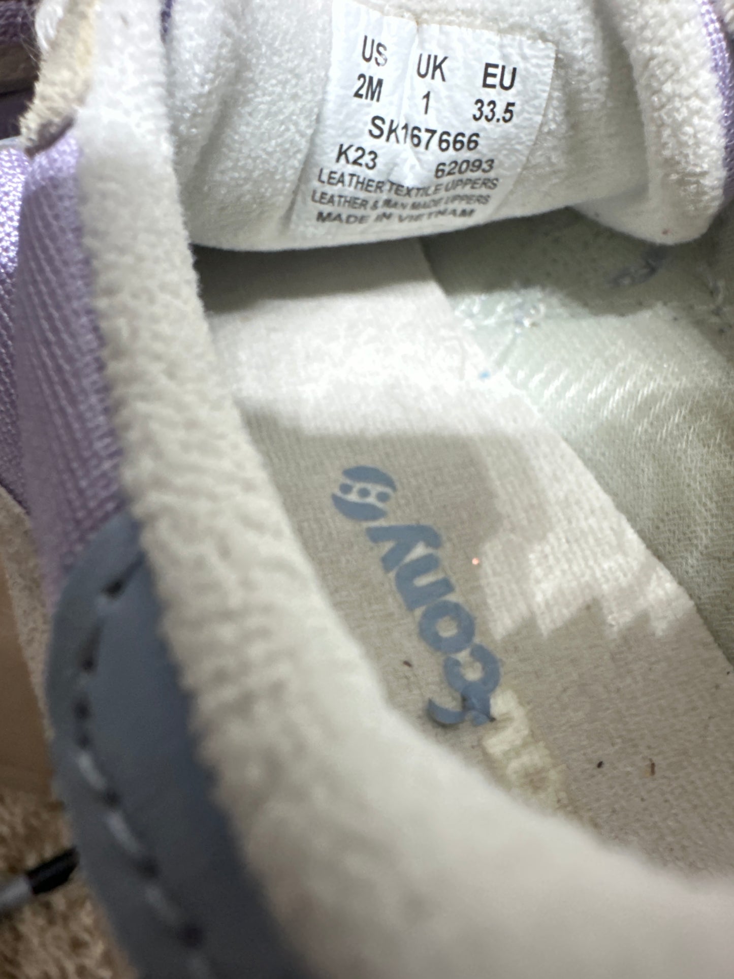 Girls Size 2 (Big Kids) Saucony Shadow Shoes - Play Condition