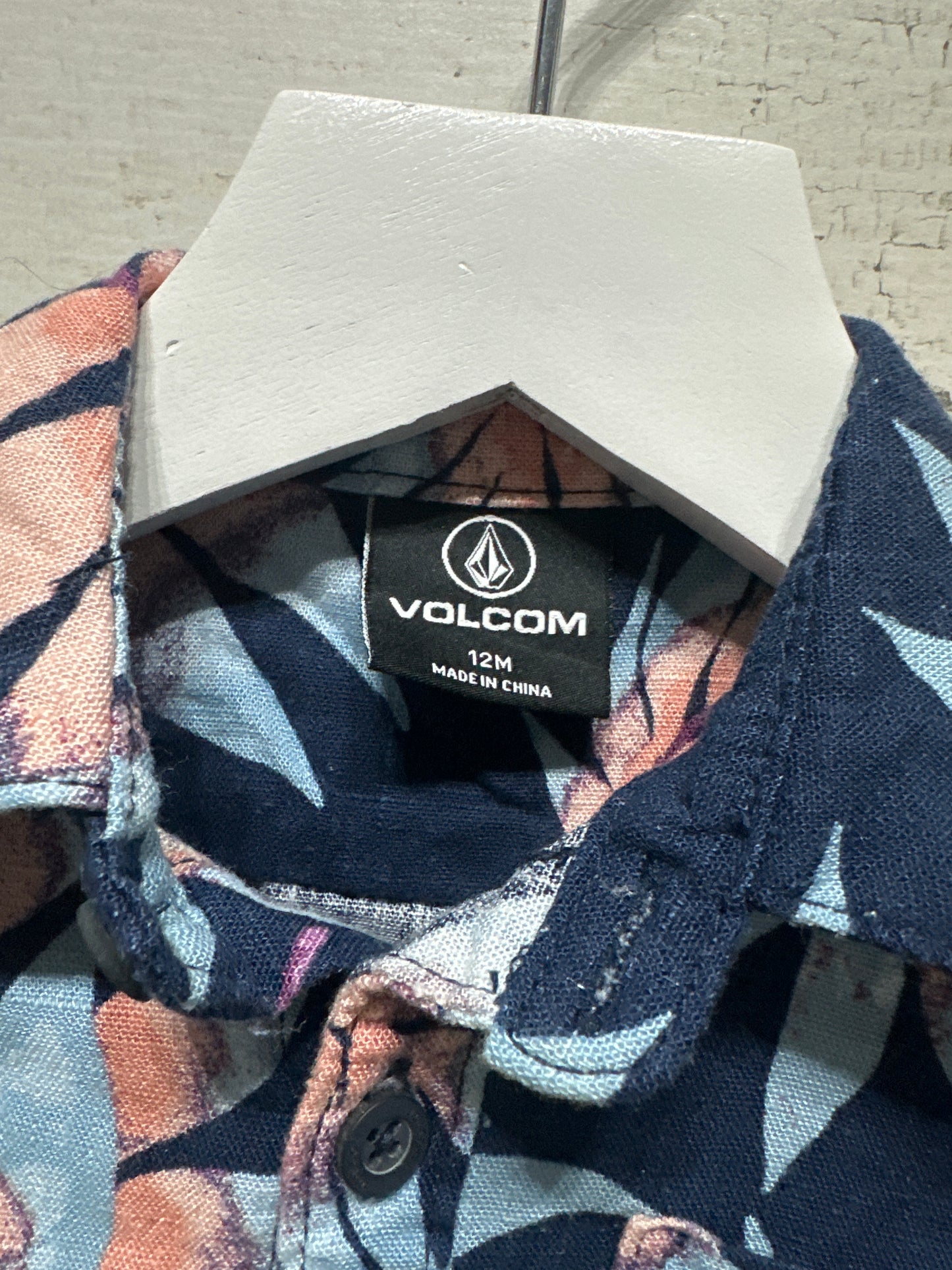 Boys Size 12m Volcom Hawaiian Button Up Shirt - Very Good Used Condition