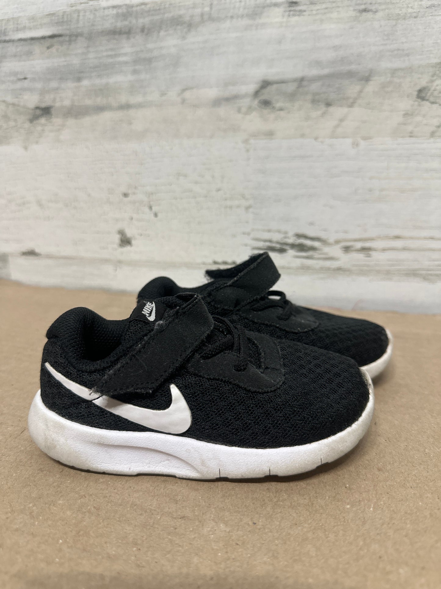Size 6 (Toddler) Nike Black Shoes - Good Used Condition*