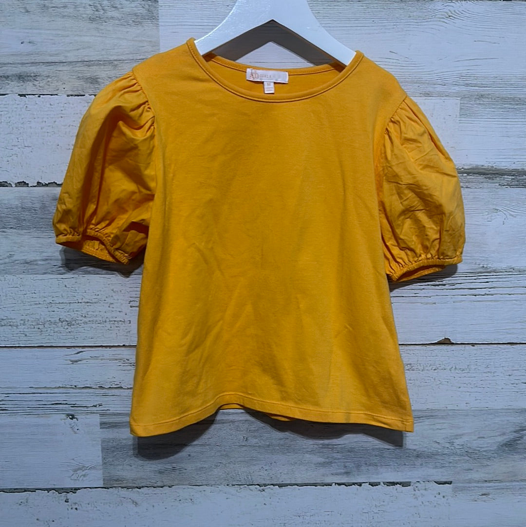 Girls Size Medium GB Girls shirt - play condition