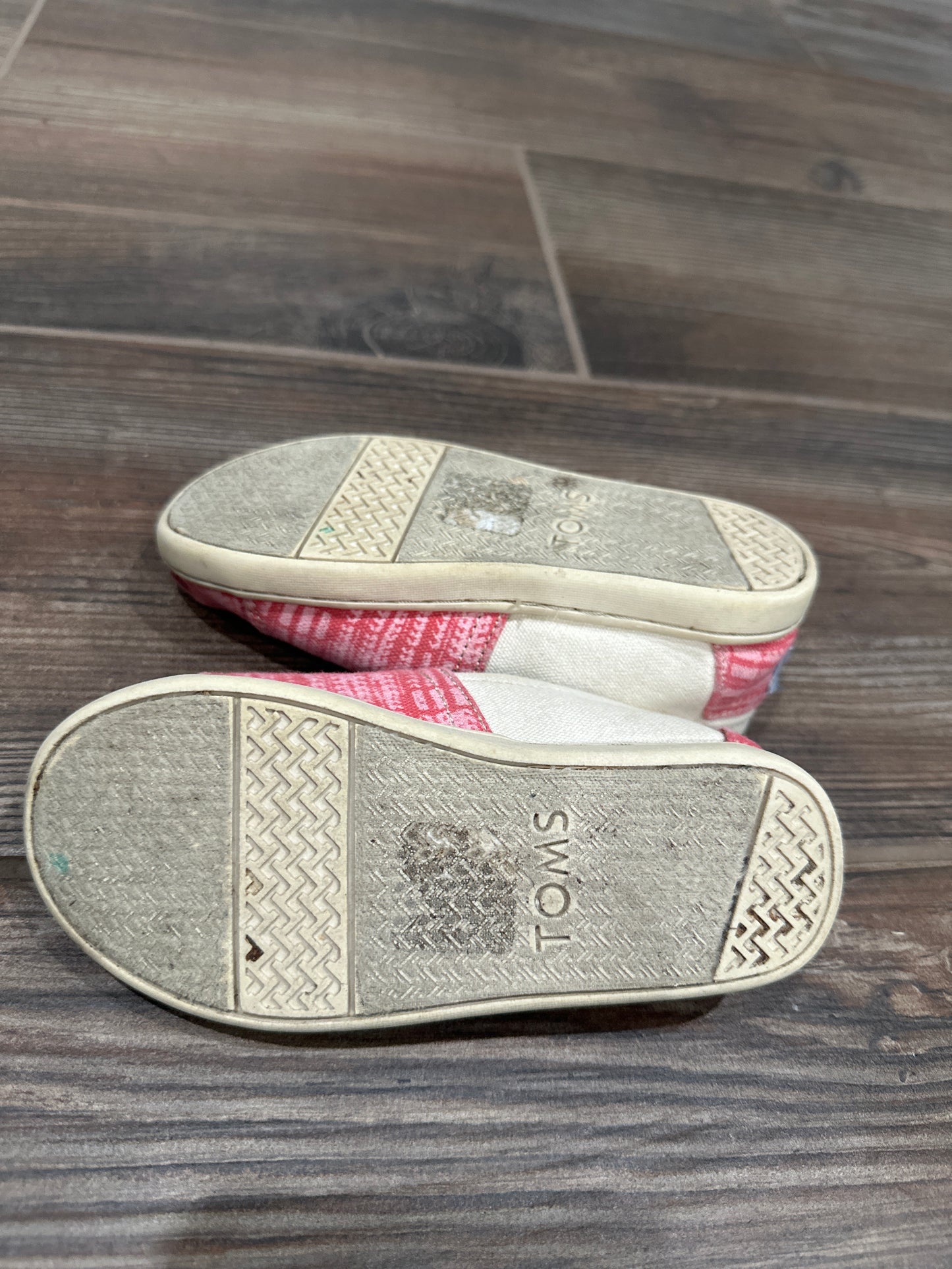 Girls Size 9 Toms Embroidered Elephant Slip On Shoes - Good Used Condition