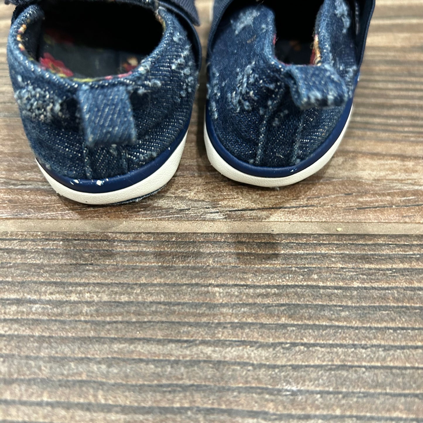 Size 3 (Infant) Distressed Star Denim Slip On Shoes - Good Used Condition
