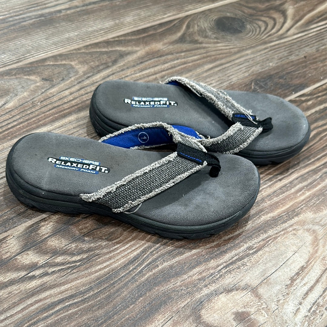 Boys Size 1 (Big Kid) Skechers Flip Flops - Play Condition