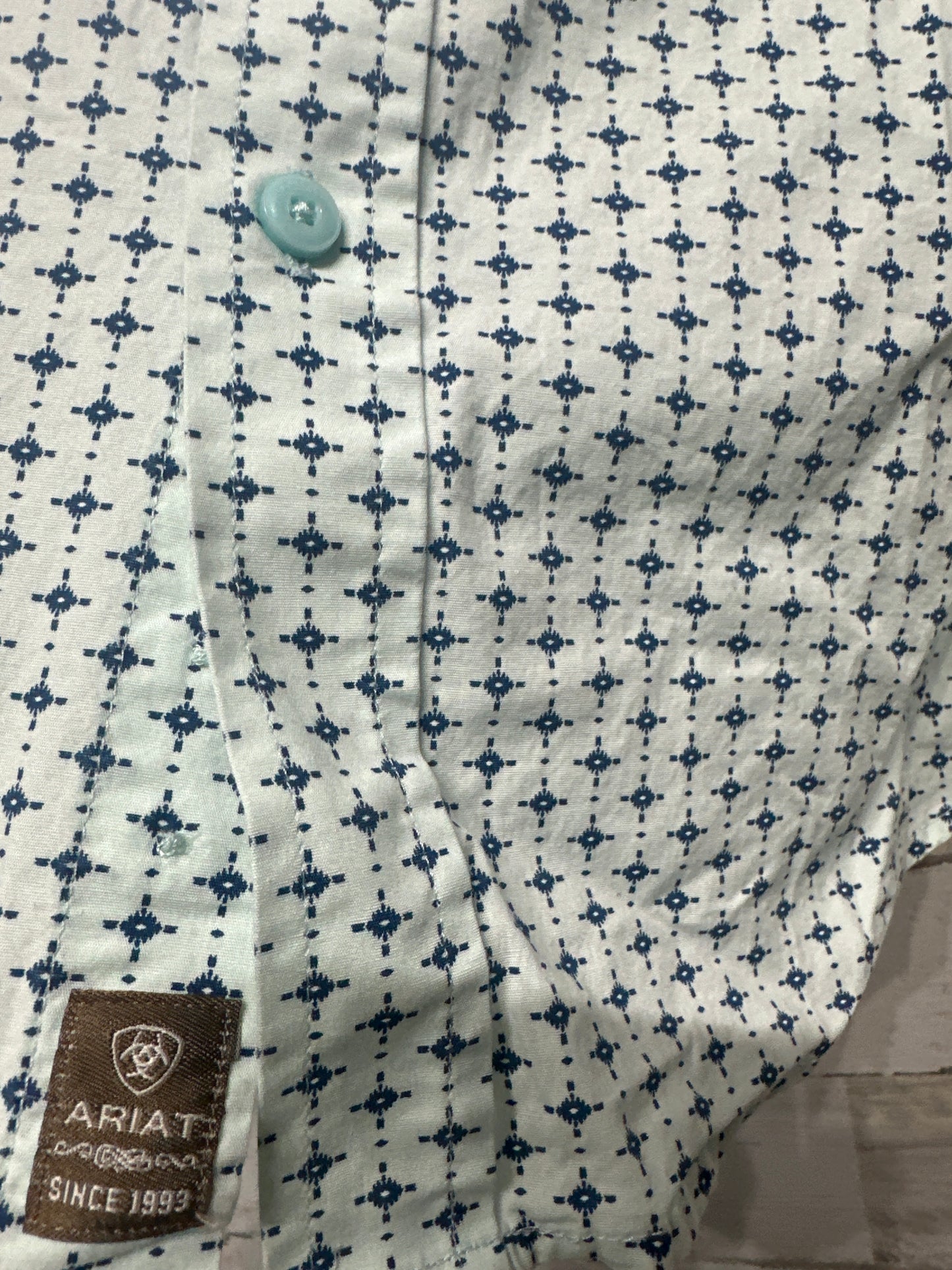 Boys Size 8 (Small) Ariat Stretch Button Up Short Sleeve Shirt - Very Good Used Condition
